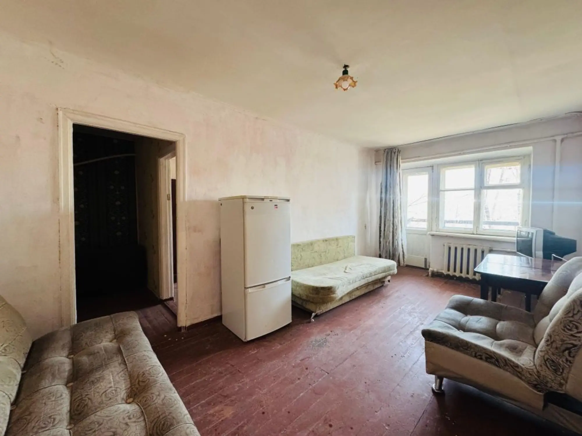 цена огонь 2-ком квартиры на 27 квартале на 2 этаже (1 / 9)