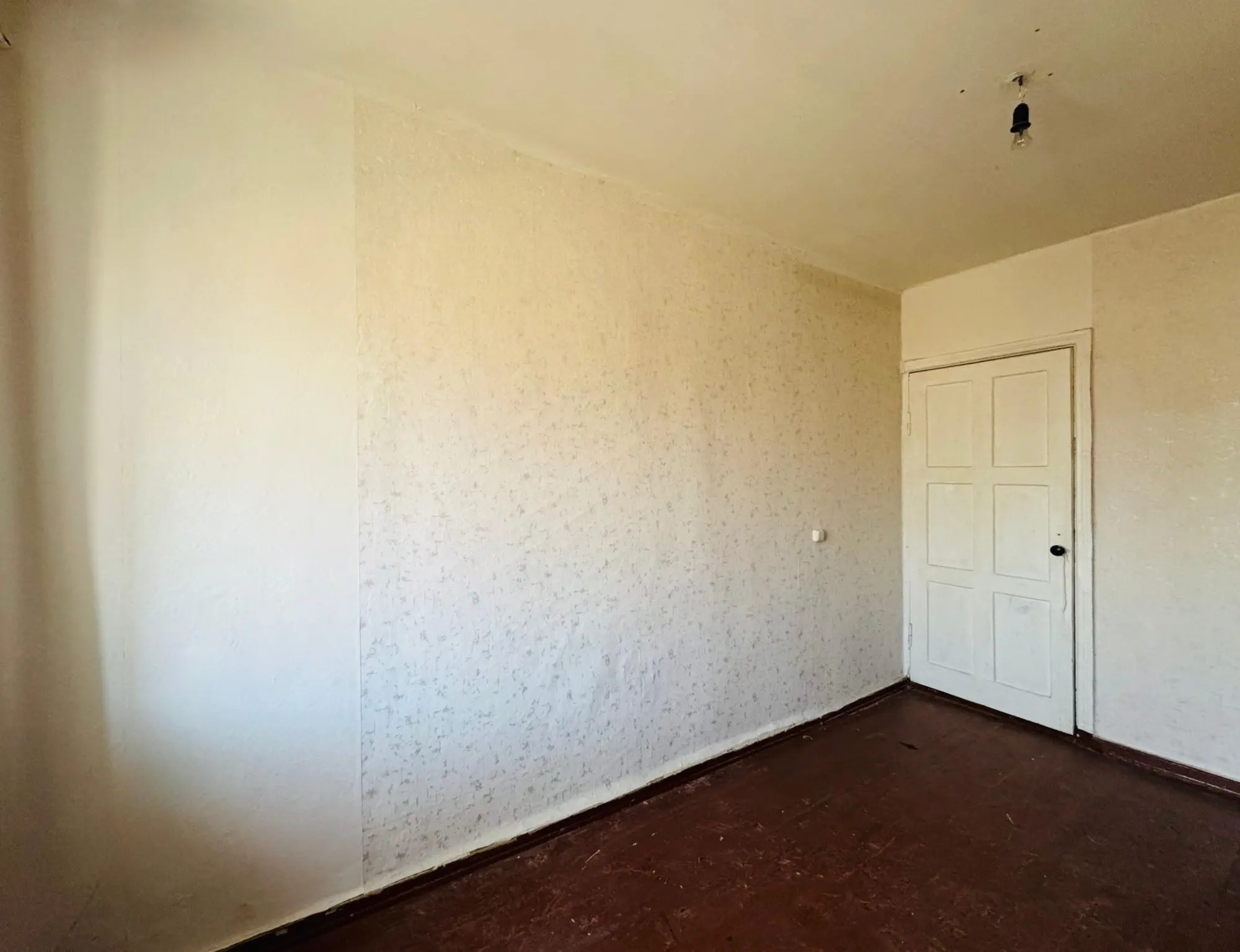 цена огонь 2-ком квартиры на 27 квартале на 2 этаже (4 / 9)