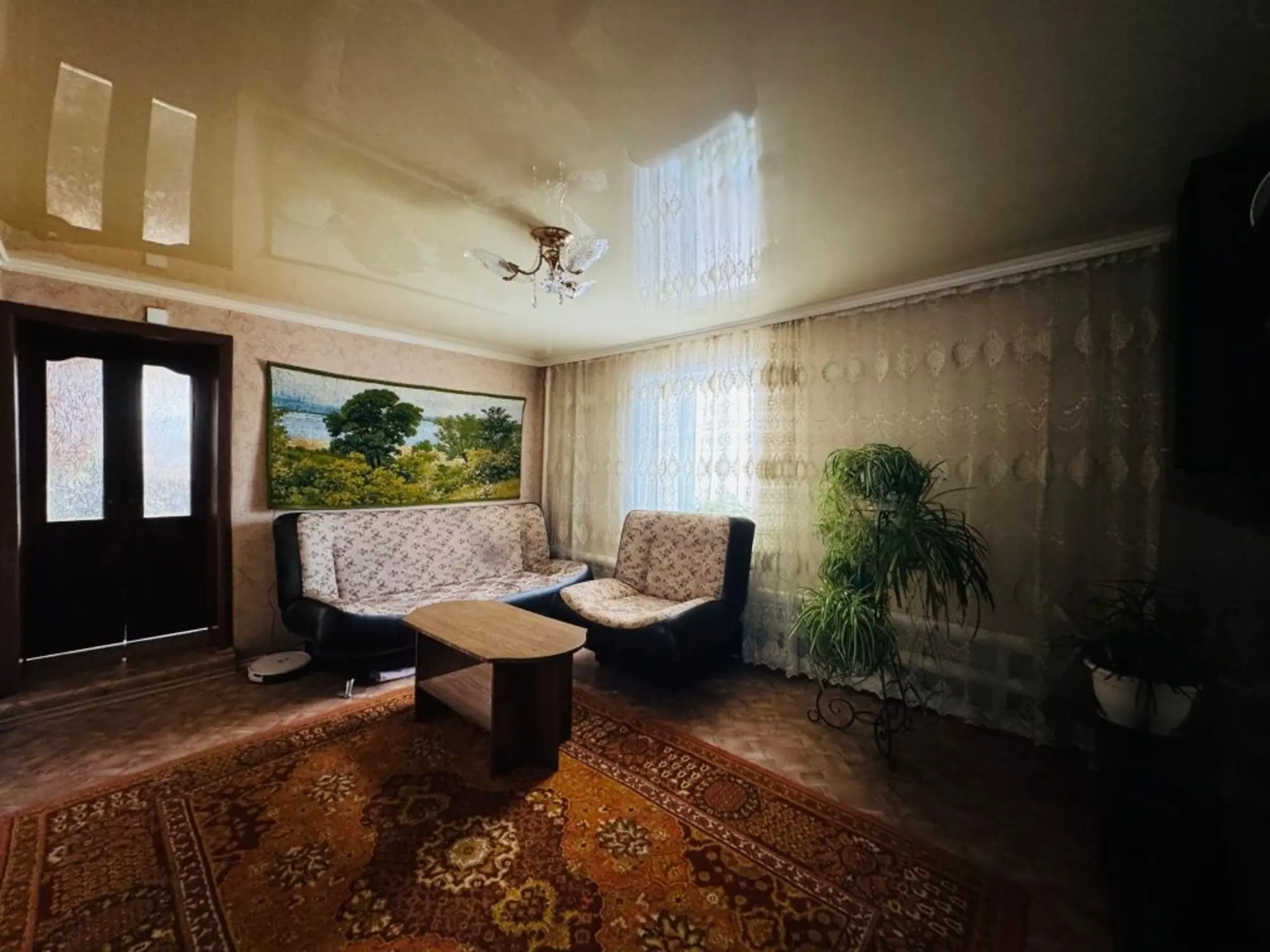 Предлагаем 4-ком дом по ул. Торговая (2 / 4)