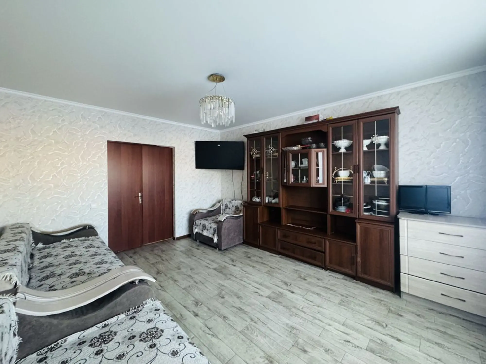 Предлагаем 2-ком квартиру в НОВОСТРОЙКЕ на 30 квартале на 1 этаже (11 / 11)