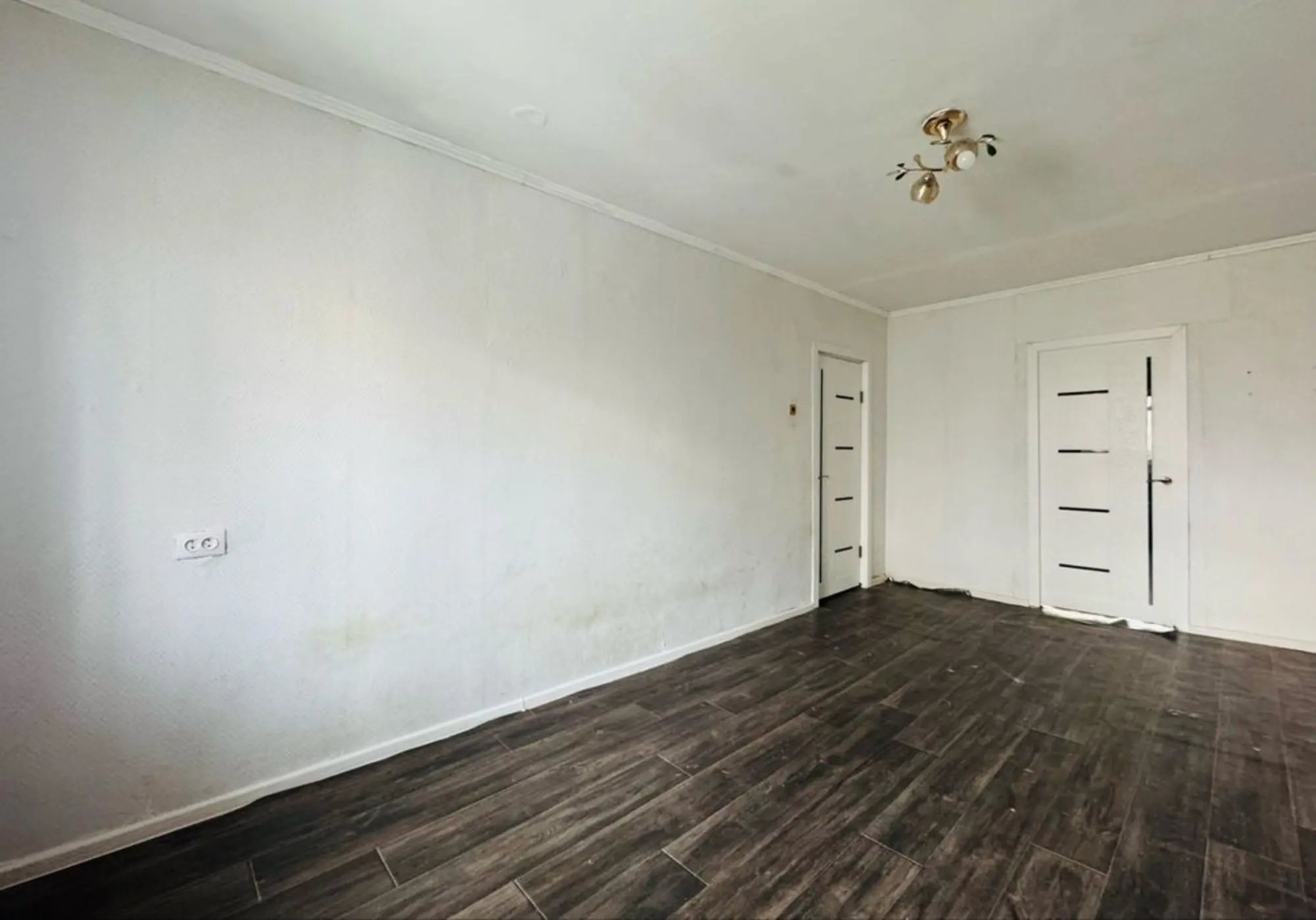 Предлагаем 2-ком квартиру на 27 квартале на 2 этаже (2 / 8)