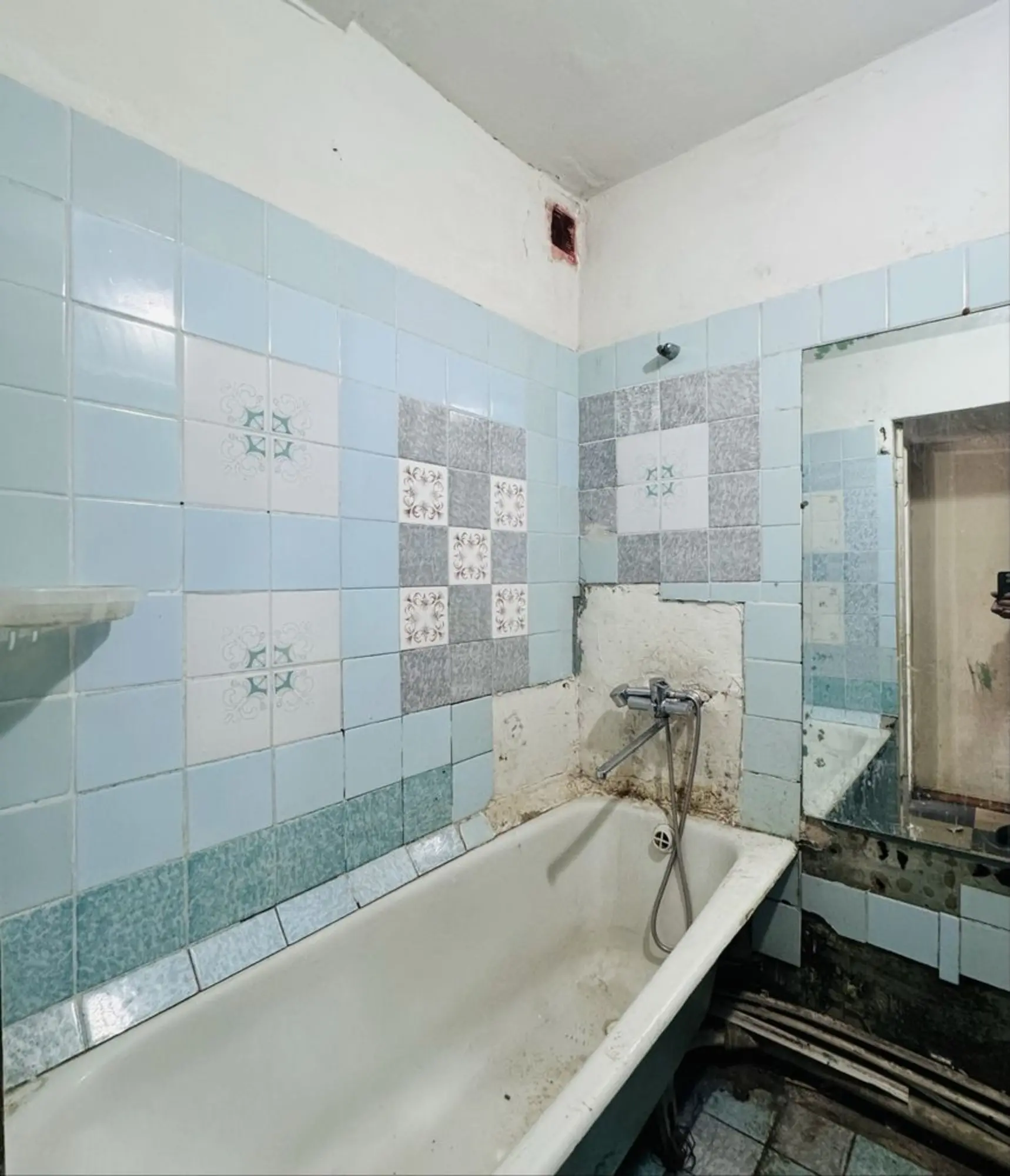 Предлагаем 2-ком квартиру на 27 квартале на 2 этаже (7 / 8)