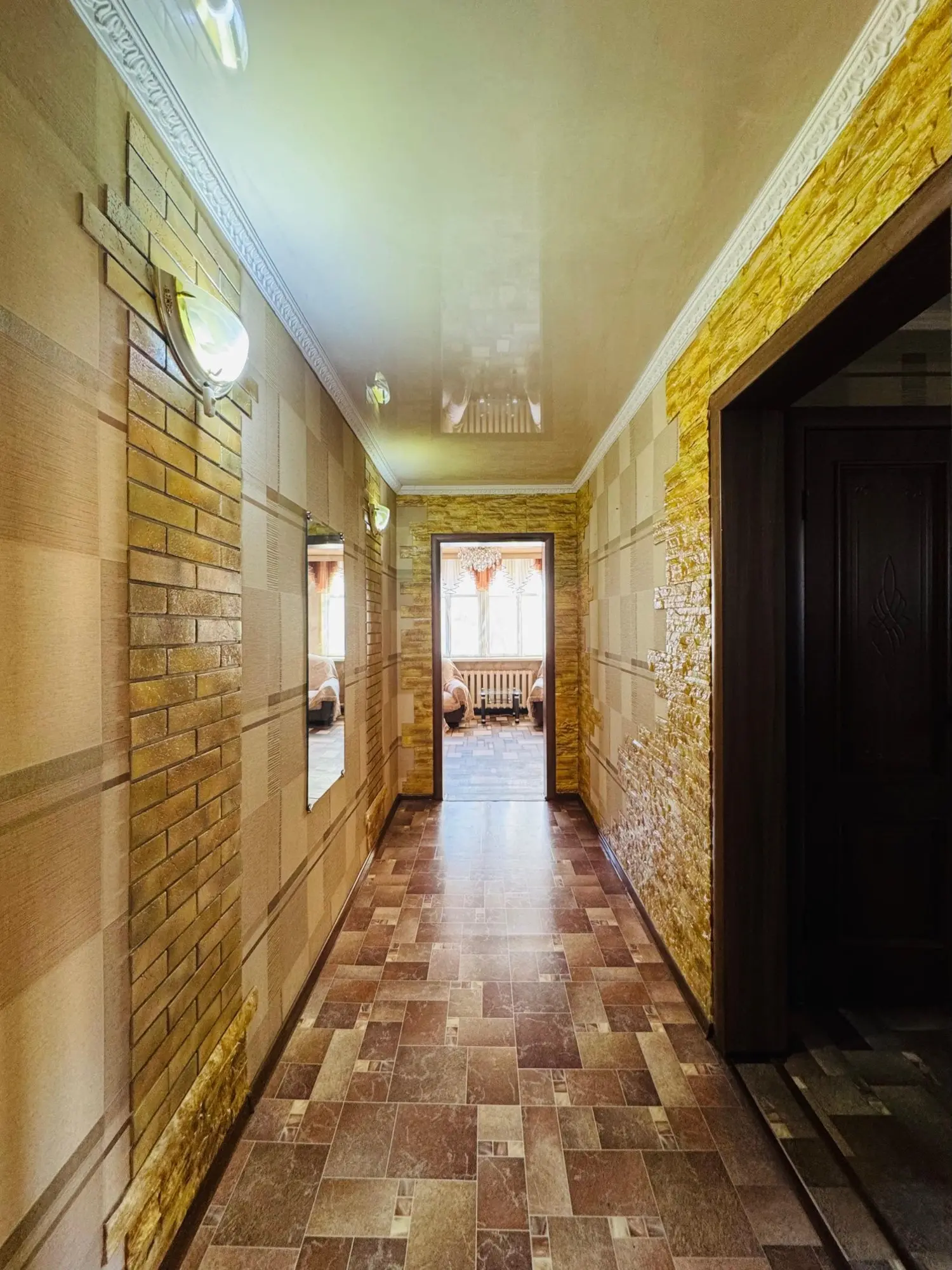 Предлагаем 3-ком квартиру в п. Новодолинка (8 / 8)