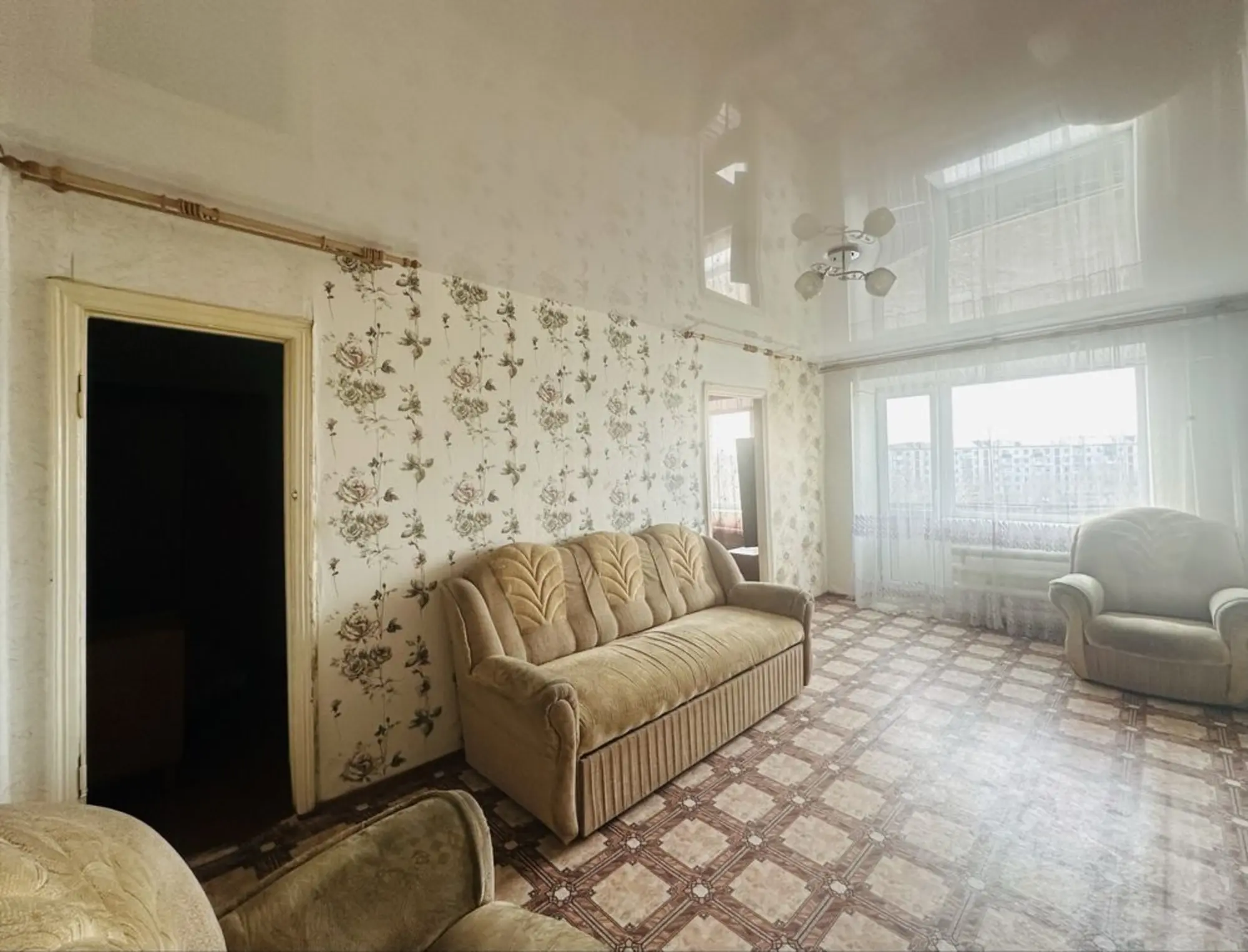 Предлагаем 2-ком квартиру на 28 квартале на 5 этаже (1 / 7)