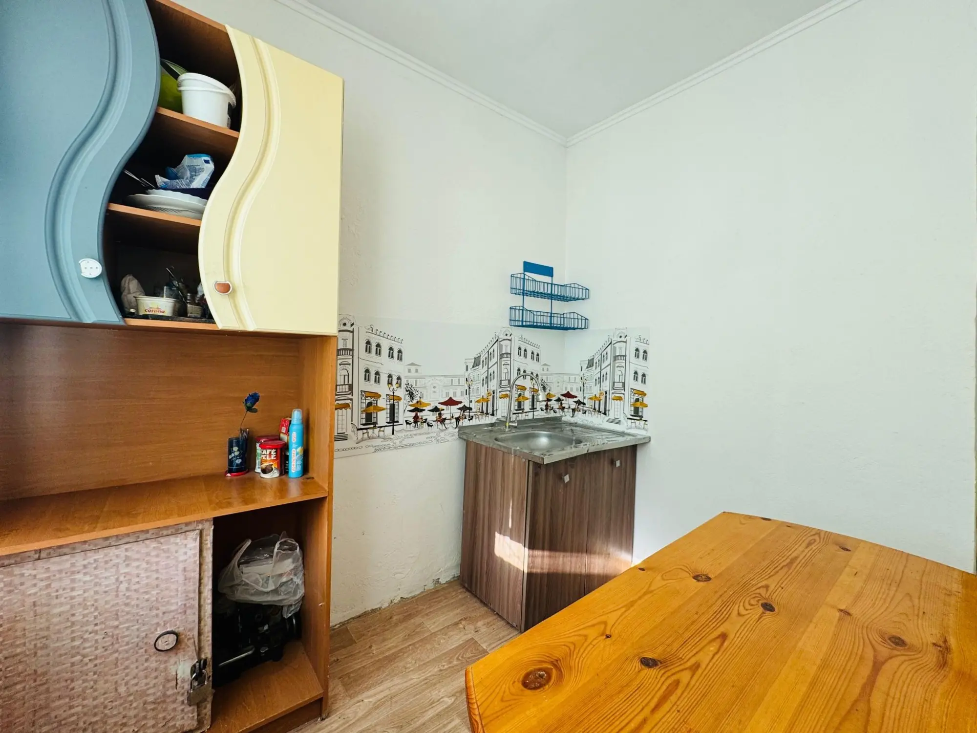 Предлагаем 2-ком квартиру на 28 квартале на 1 этаже (5 / 7)