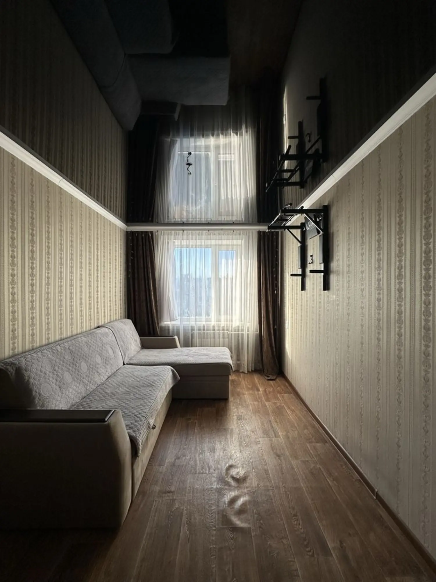 Предлагаем 3-ком квартиру на 26 квартале на 5 этаже (3 / 4)