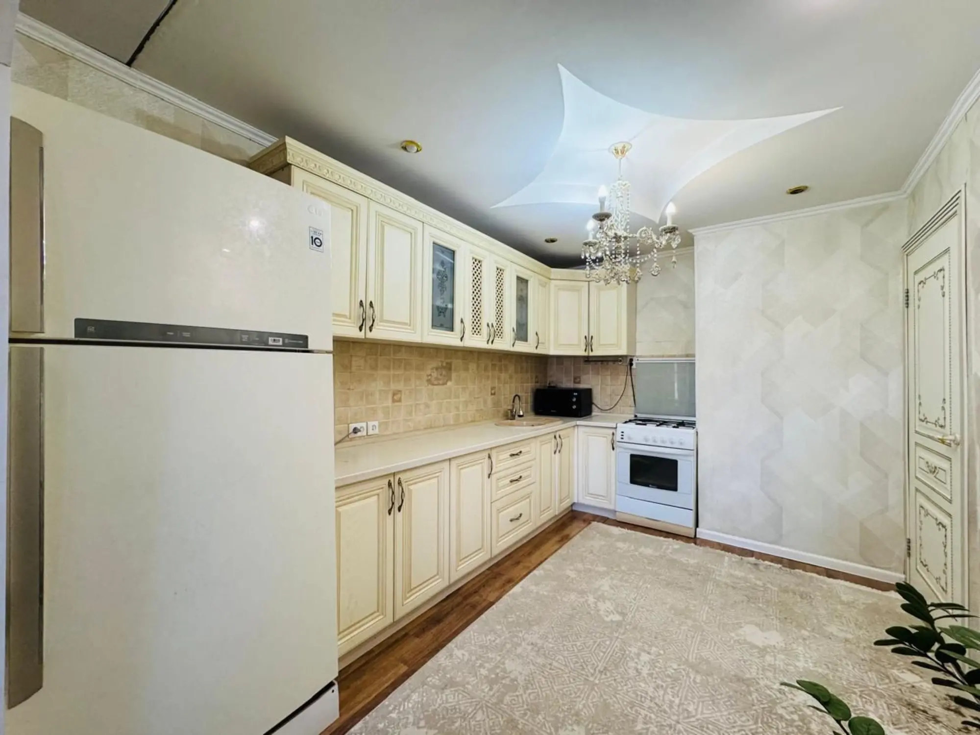 Предлагаем 4-ком дом по ул. Ауэзова (8 / 19)