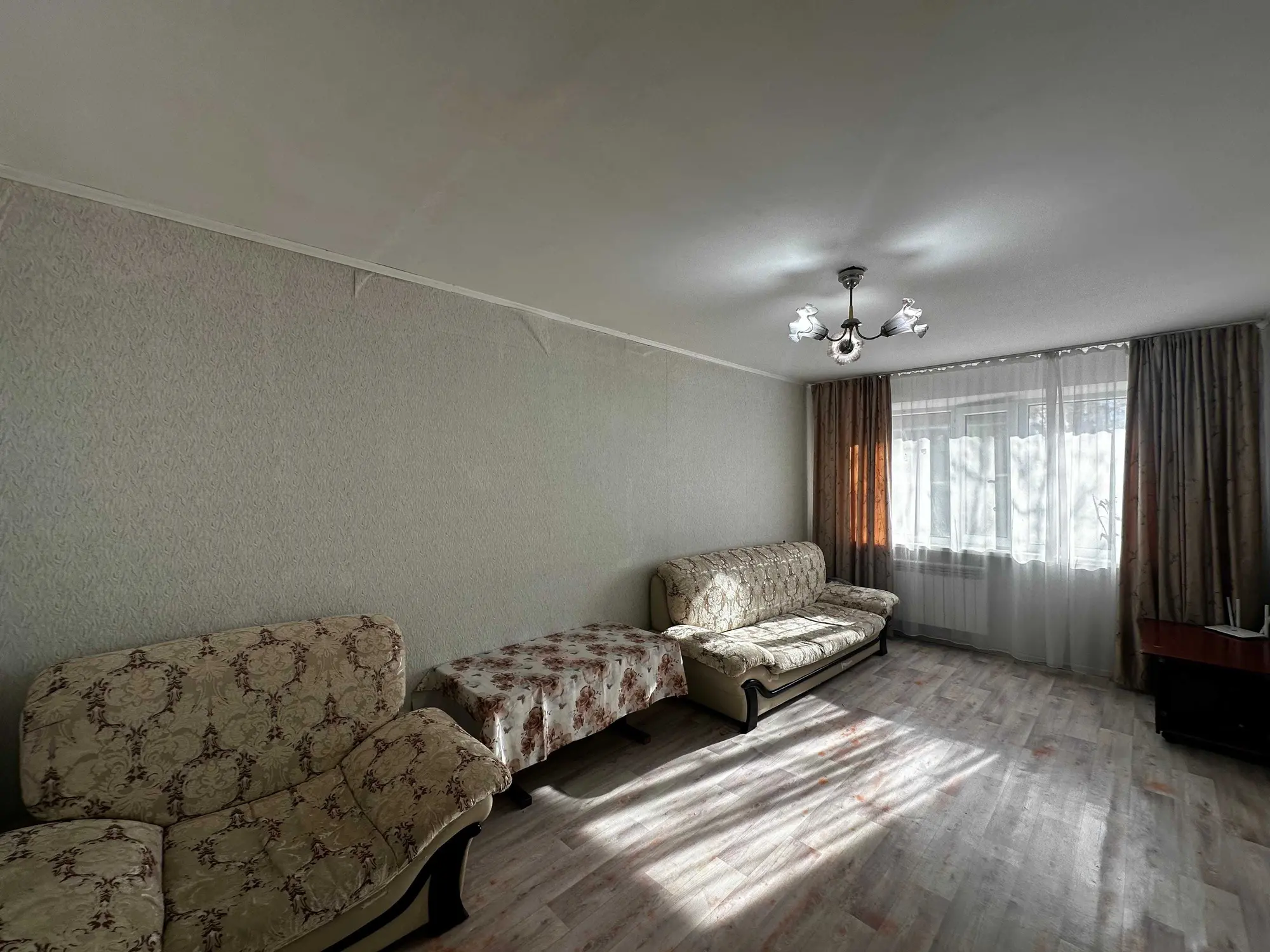 Предлагаем 2-ком квартиру на 31 квартале на 1 этаже (1 / 8)