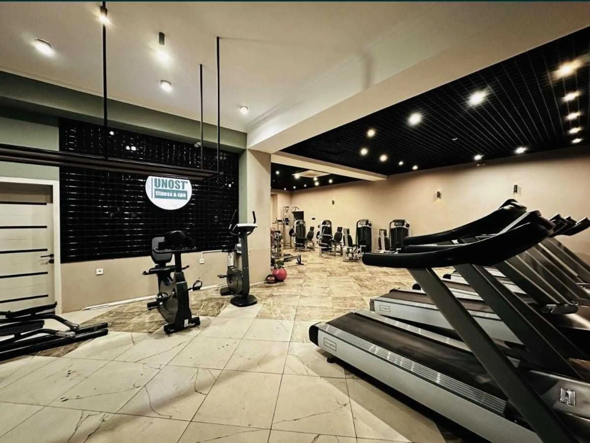 Предлагаем действующий оздоровительный комплекс (6 / 9)