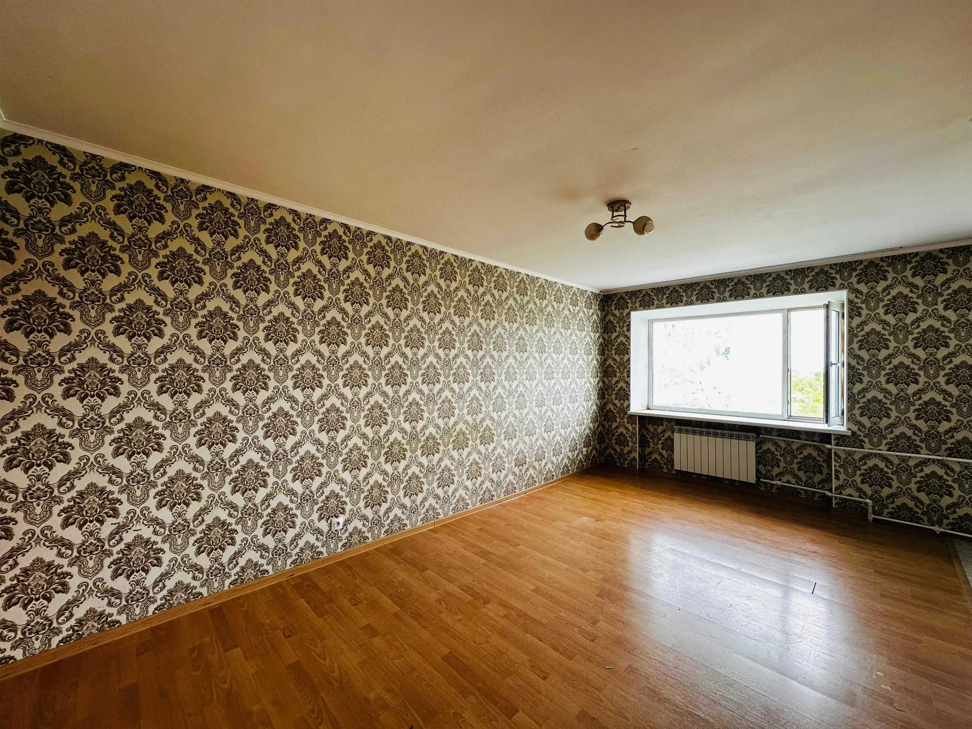 Предлагаем 2-ком квартиру студию на 27 квартале на 5 этаже (3 / 6)