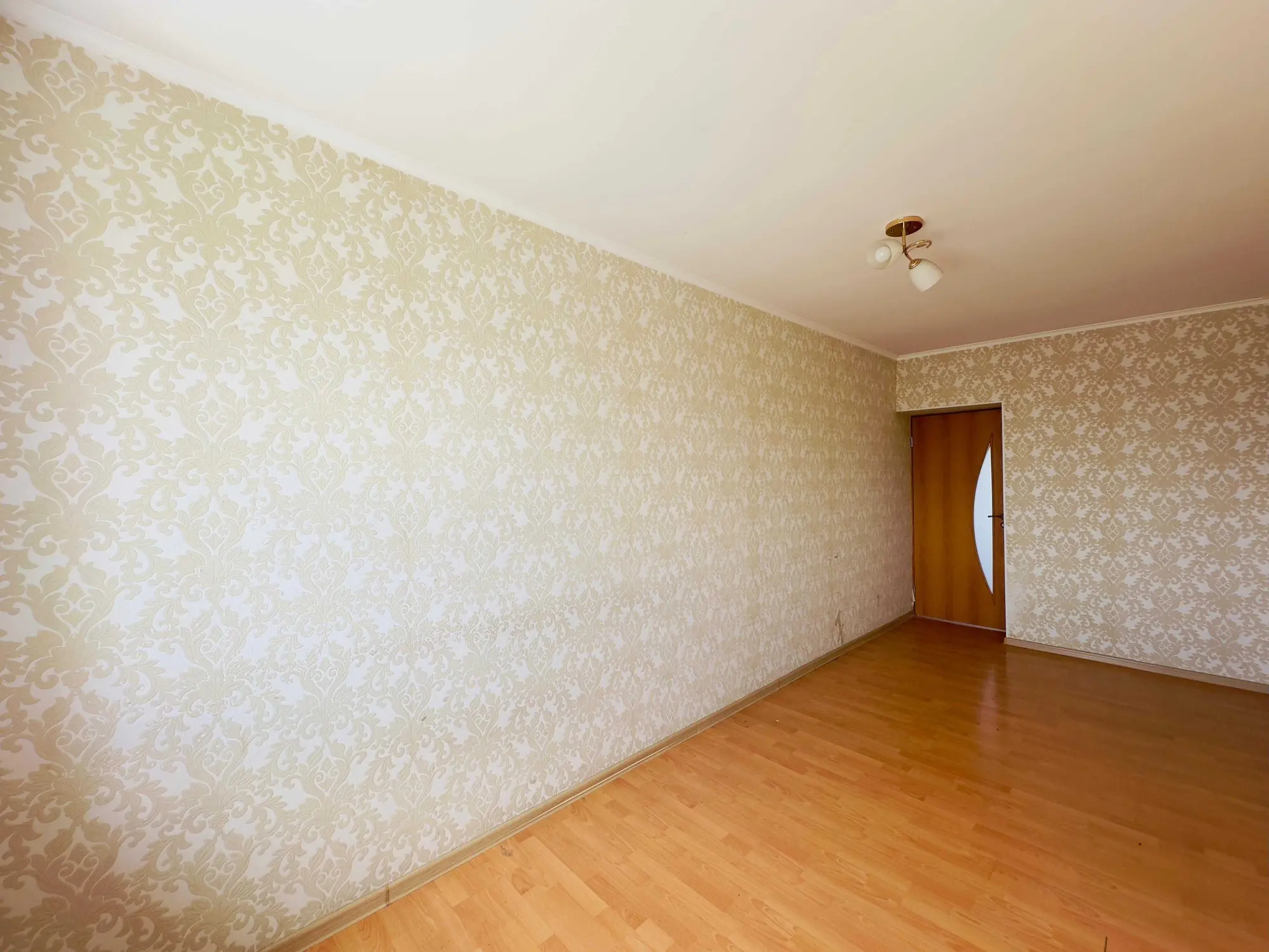 Предлагаем 2-ком квартиру студию на 27 квартале на 5 этаже (5 / 6)