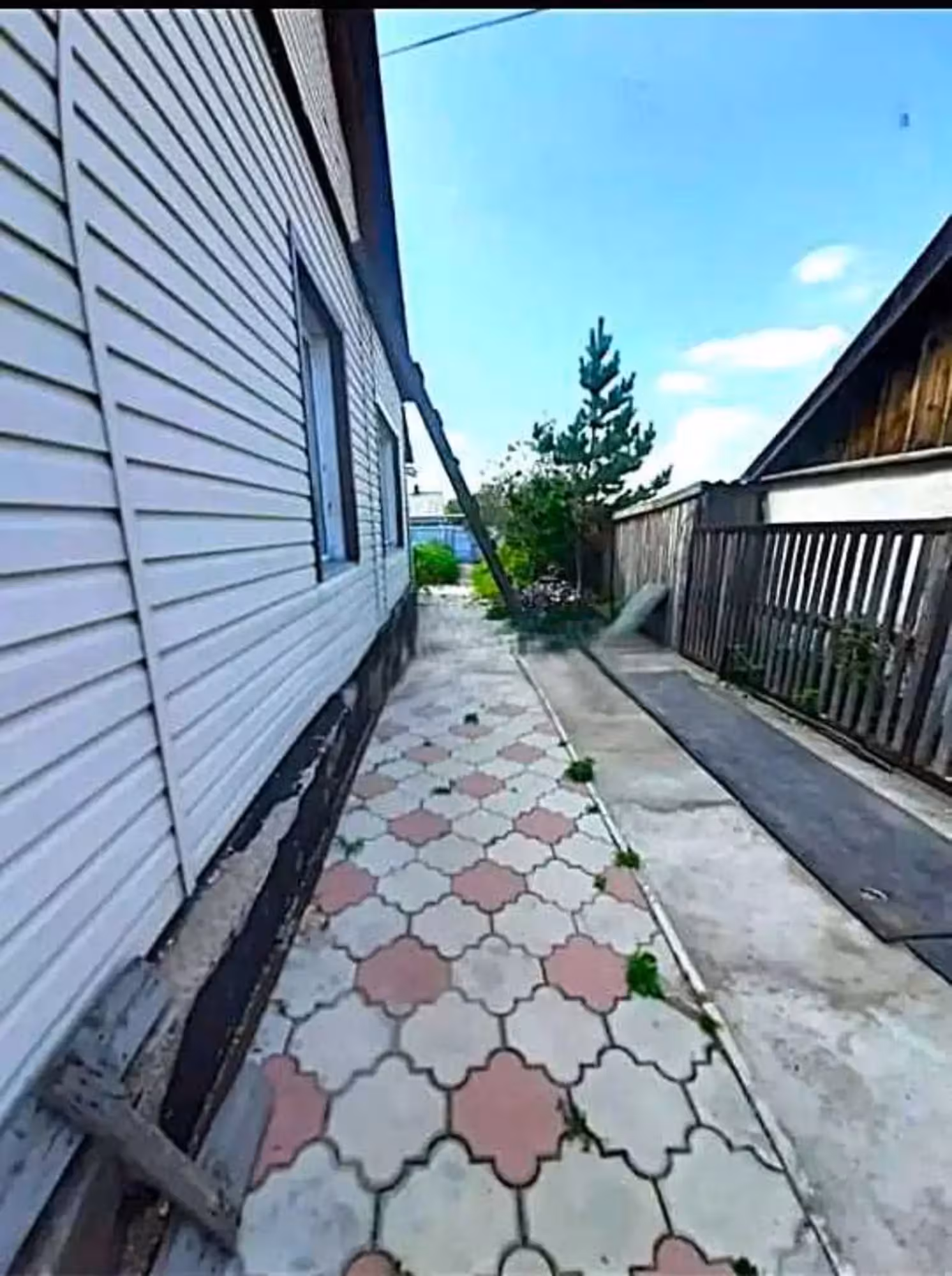 Предлагаем 4-ком дом по ул.Свердлова (2 / 4)
