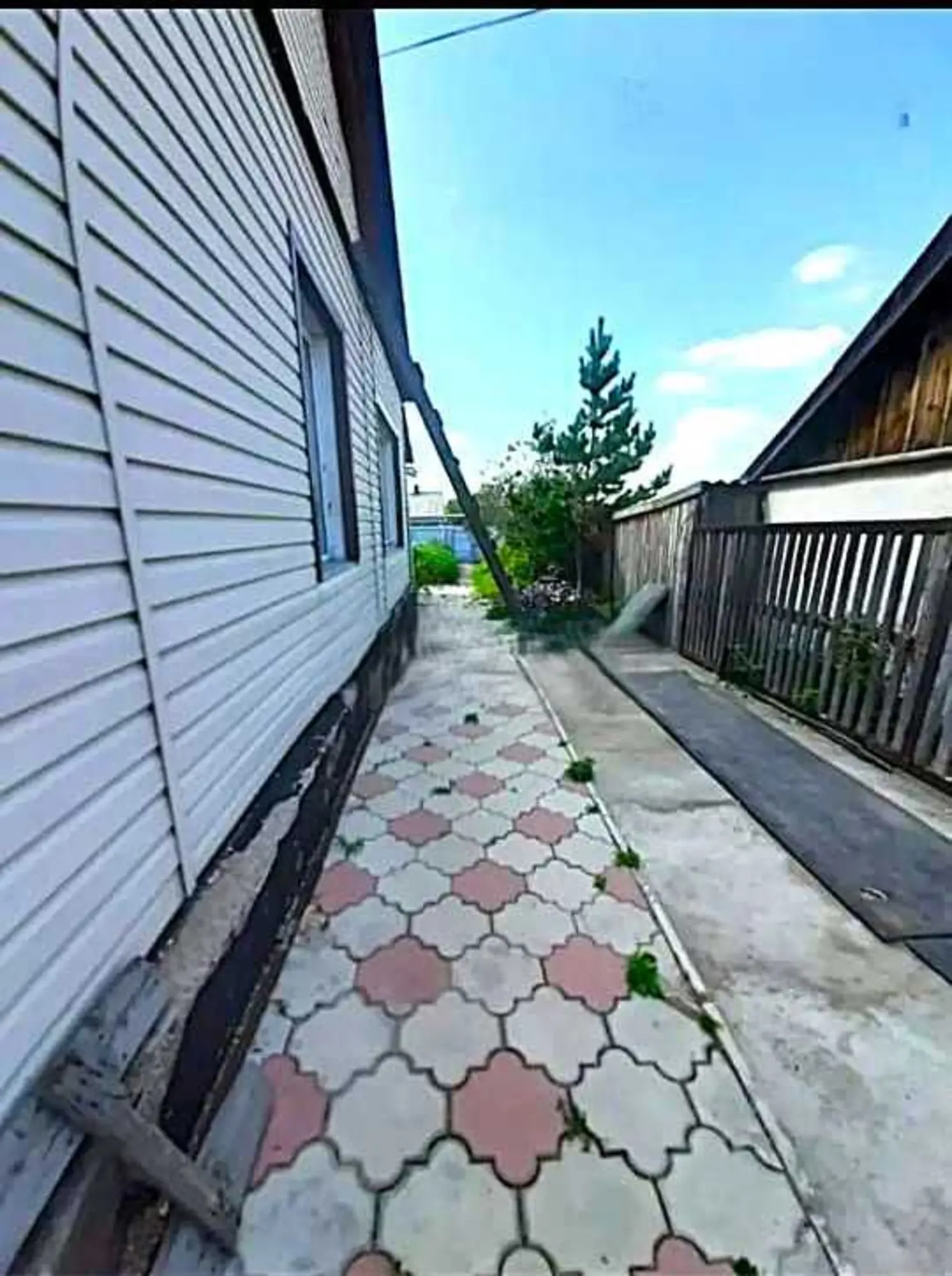 Предлагаем 4-ком дом по ул.Свердлова (2 / 4)