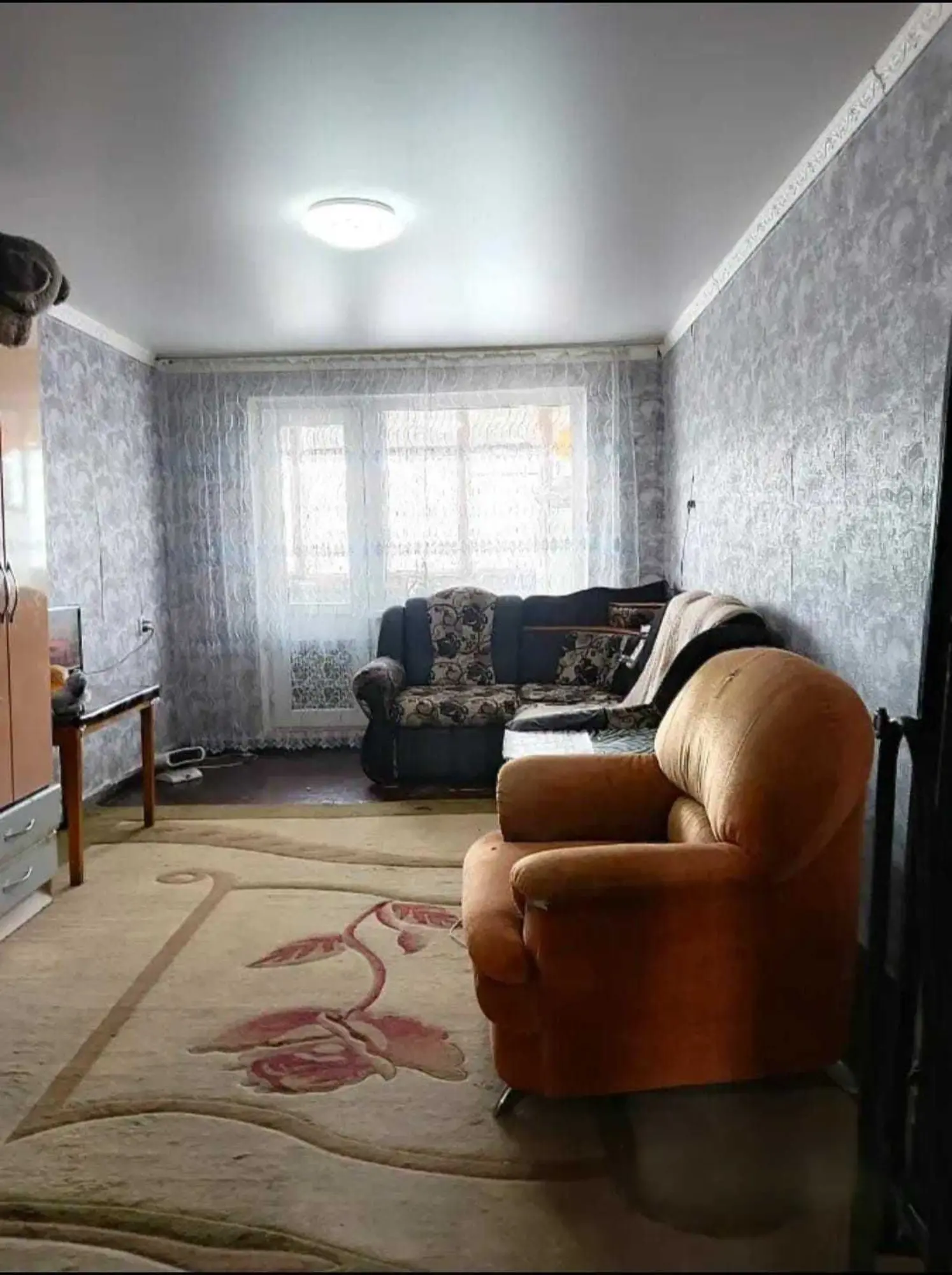 Предлагаем 2-ком квартиру на 31 квартале на 5 этаже (1 / 6)