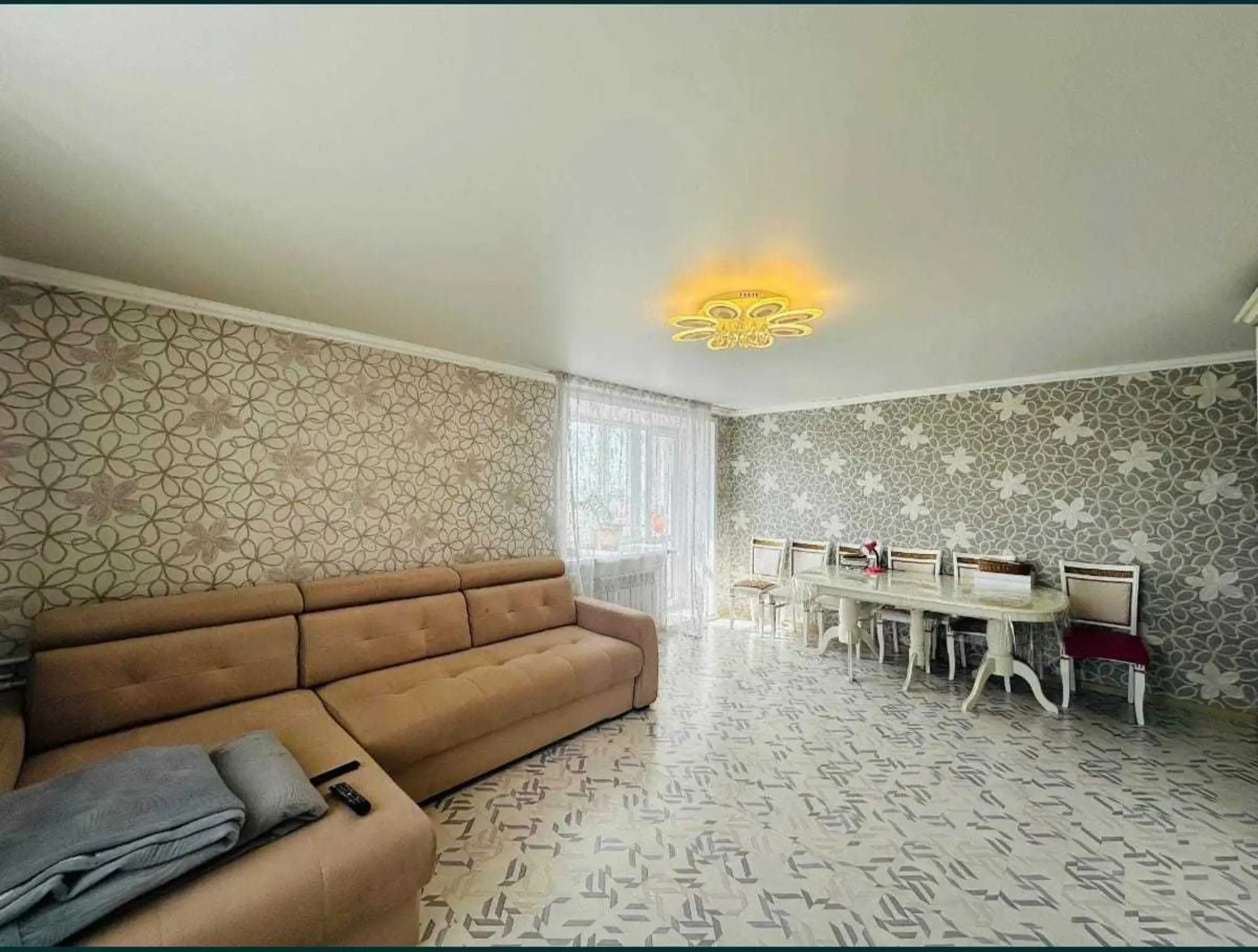 3-ком студия 62 м* на 29 квартале на 5 этаже (1 / 7)