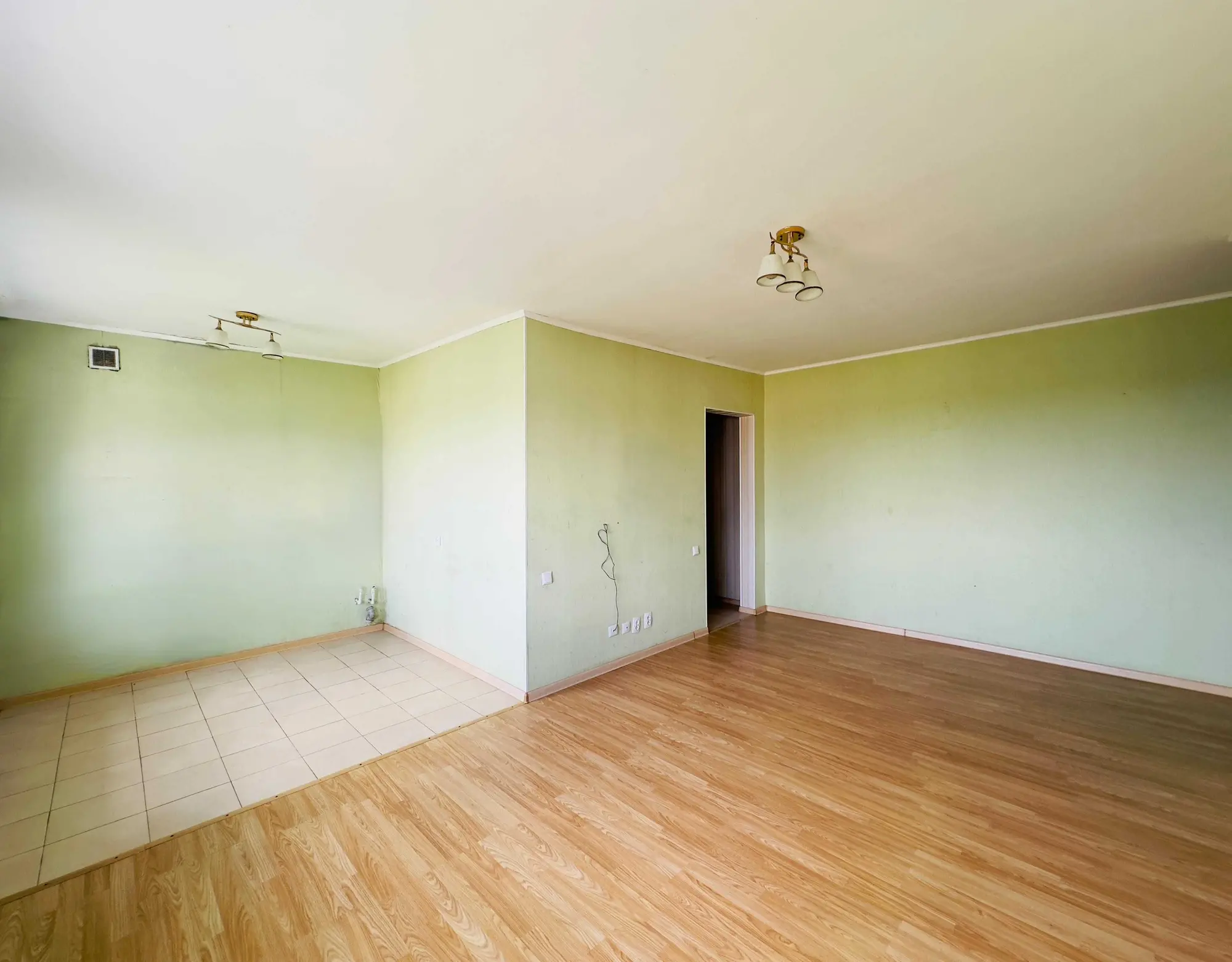 Предлагаем 3-ком квартиру студию на 27 квартале на 5 этаже (2 / 7)