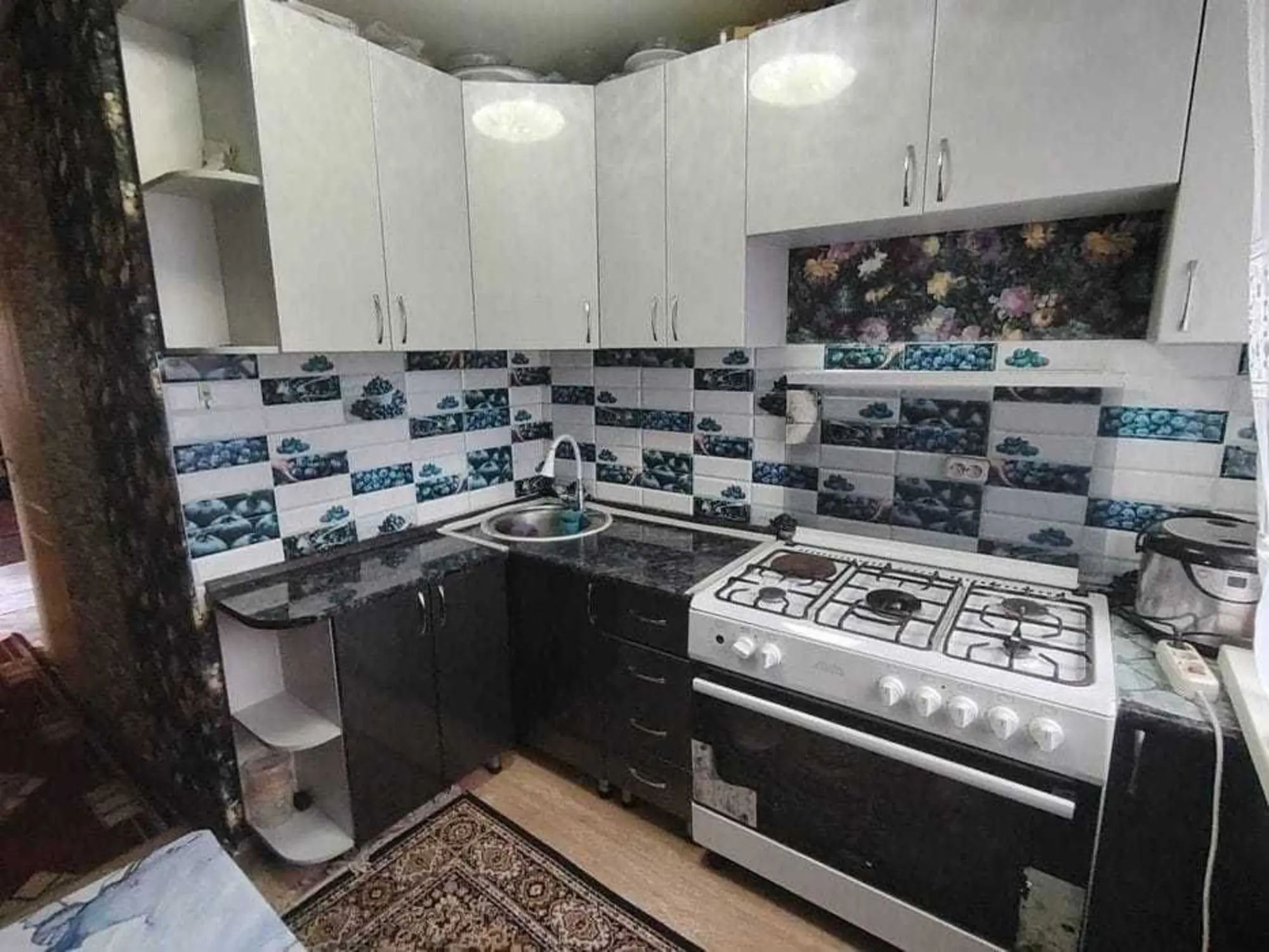 Предлагаем 3-ком квартиру на 26 квартале на 1 этаже (7 / 7)