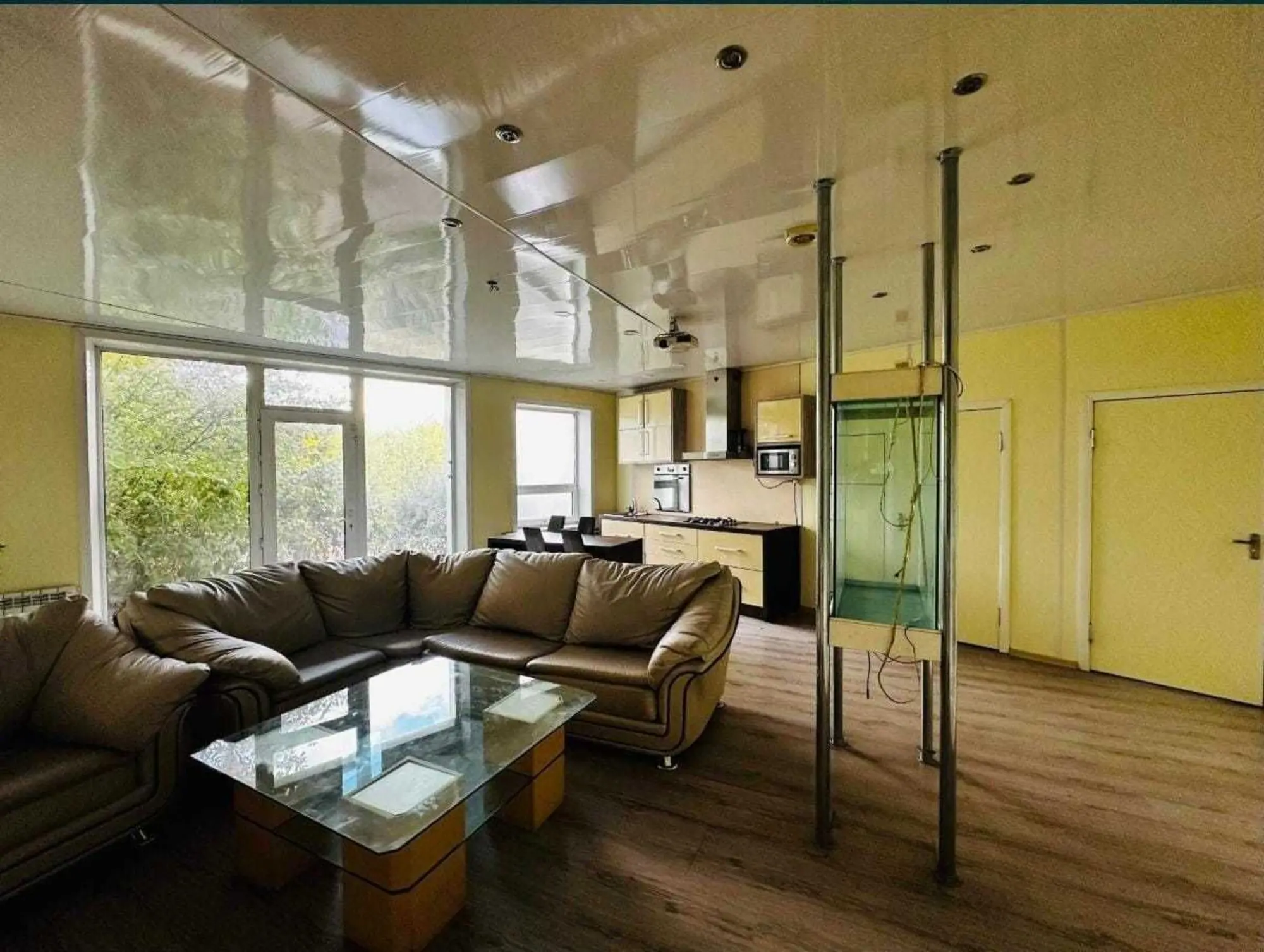 Предлагаем 4-ком дом по ул Торговая (1 / 11)