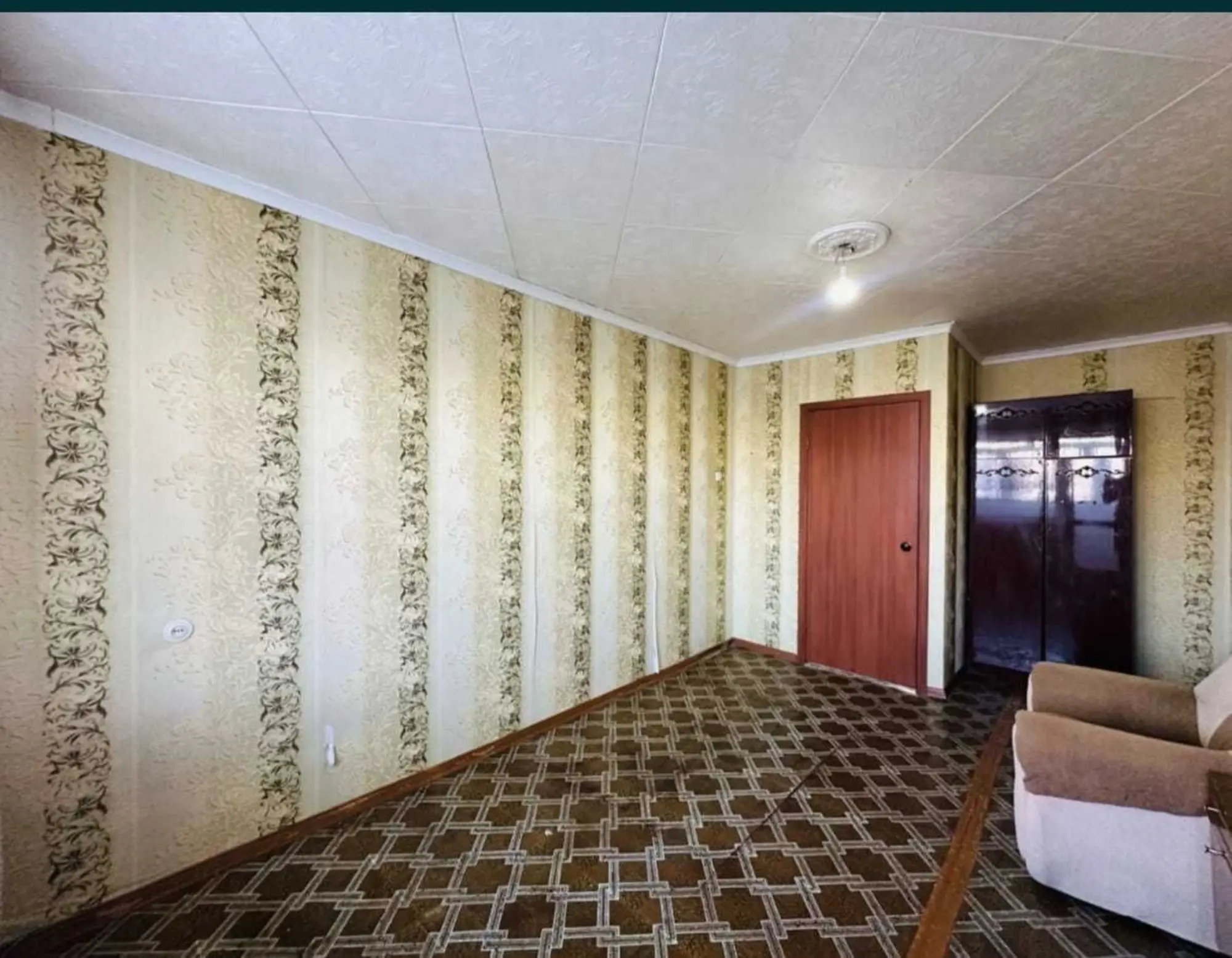 Предлагаем 2-ком квартиру на 31 квартале на 4 этаже (2 / 8)