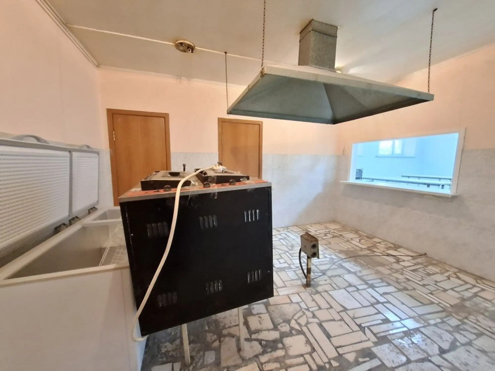 Промбаза - АРЕНДА Ж.Д. Тупик. Кран. Тельфер. Весовая.АБК. Скважина. (14 / 20)