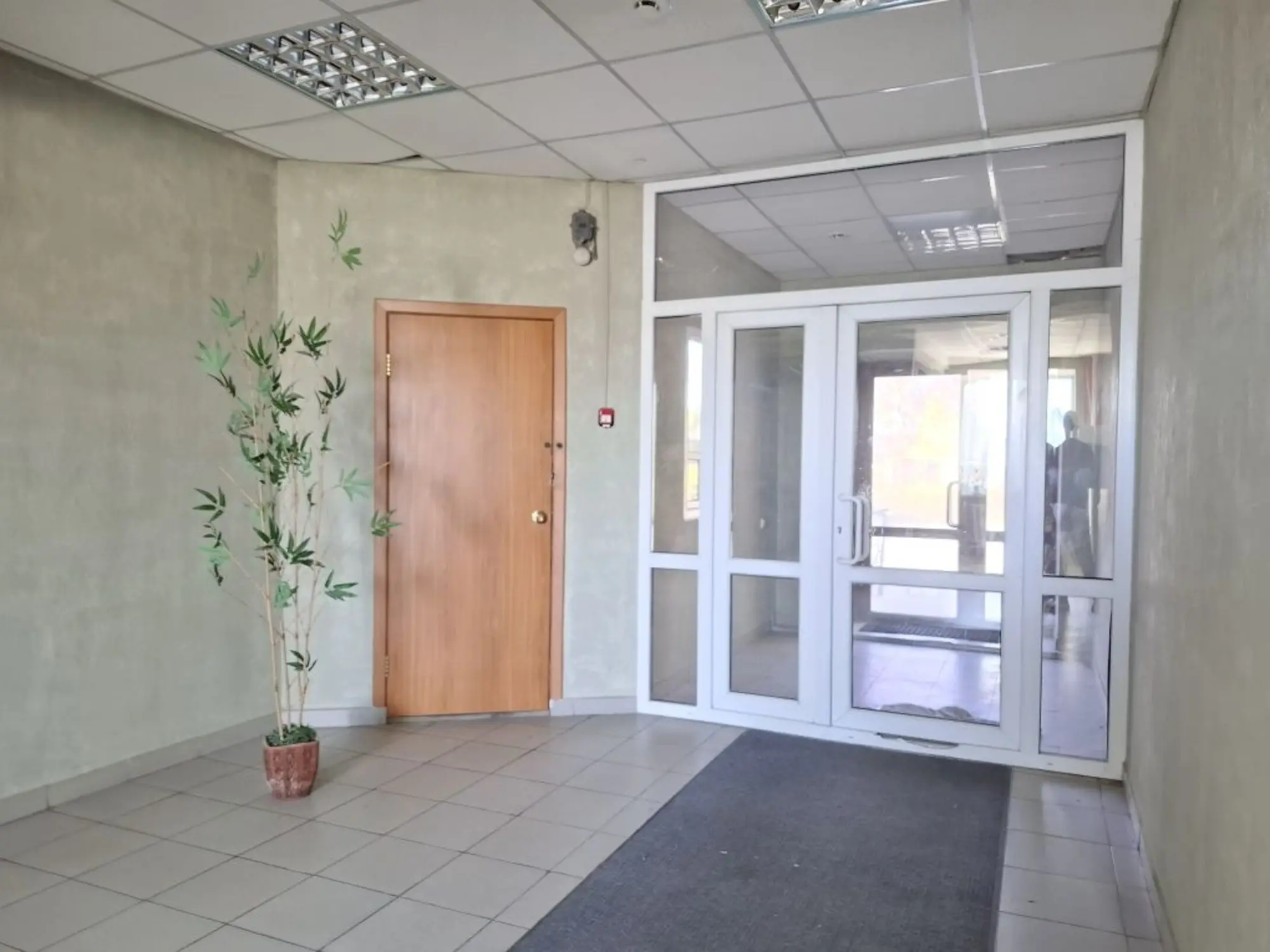 Промбаза - АРЕНДА Ж.Д. Тупик. Кран. Тельфер. Весовая.АБК. Скважина. (17 / 20)