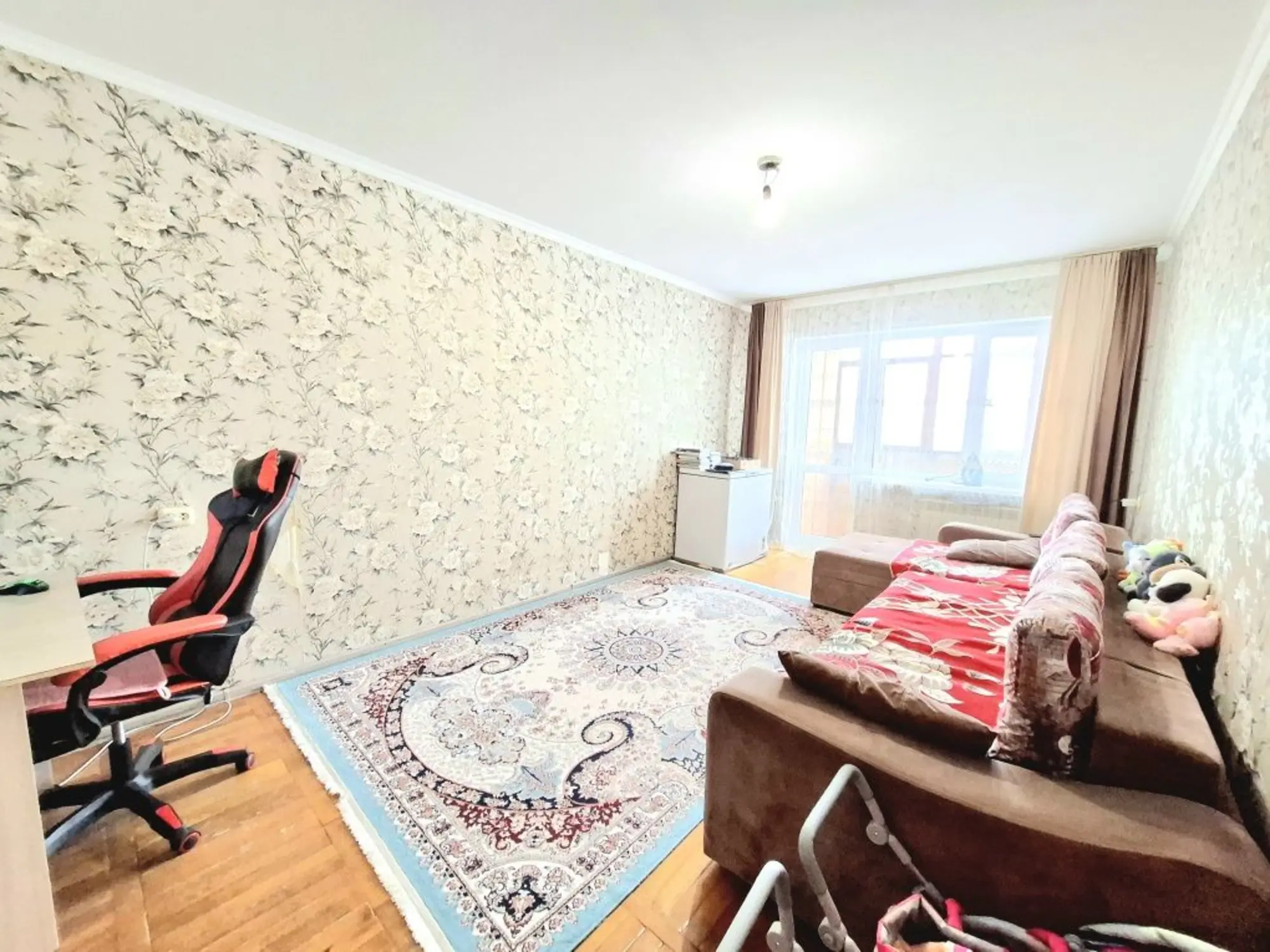 Майкудук 2 ком.44.8 кв.м. 15мкр.22дом полностью с мебелью (1 / 15)