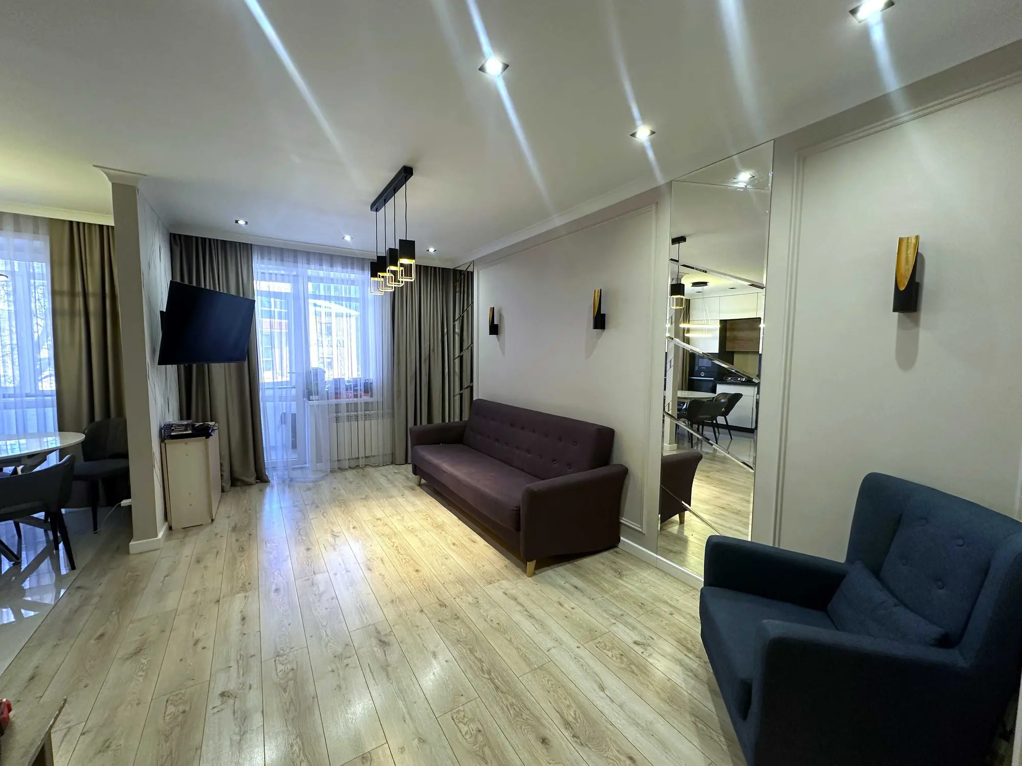 3-ком на Юго Востоке. Сатыбалдина 4. ЖК INJU. Кирпичный дом 2019 г.п. (2 / 20)