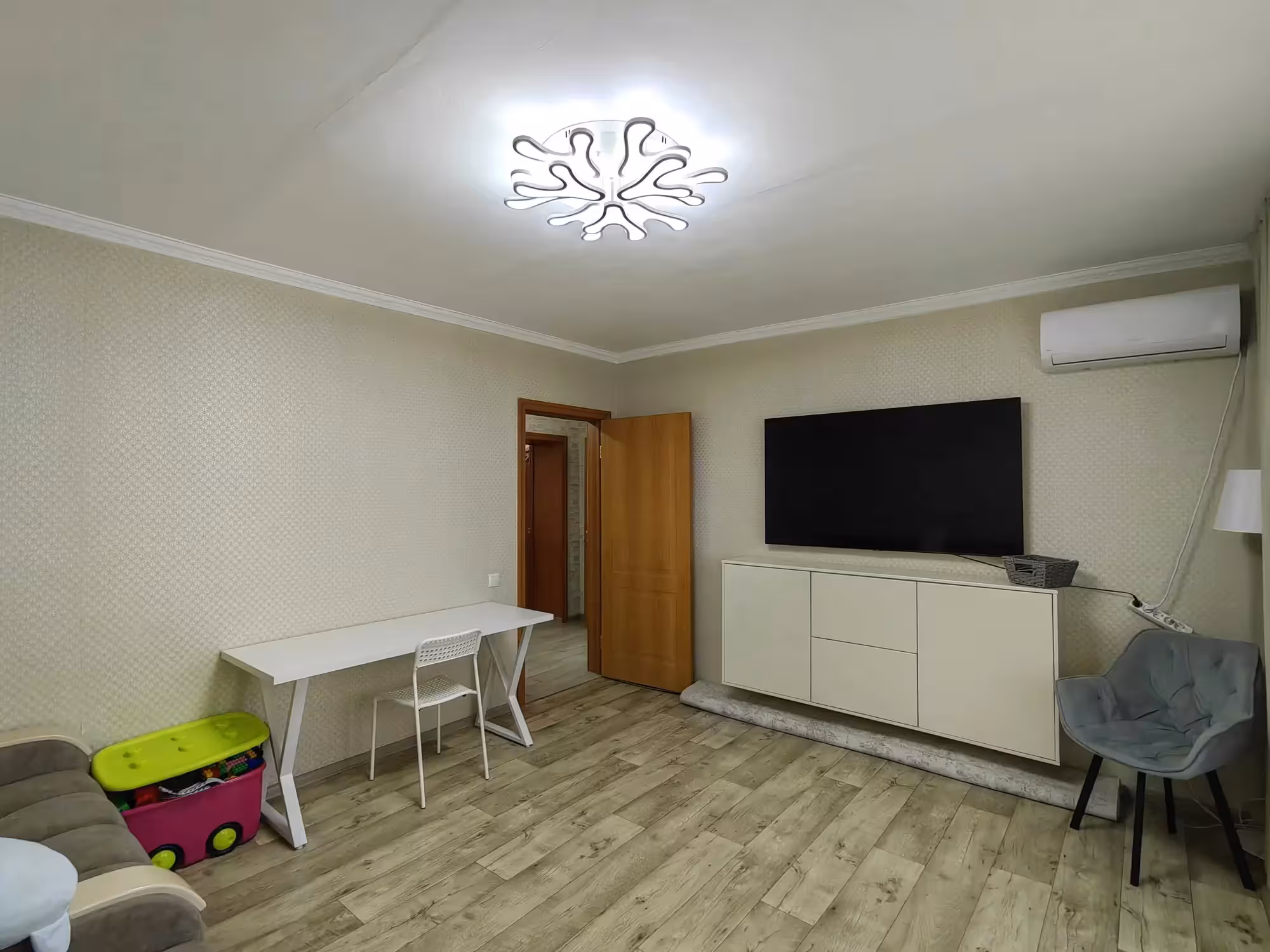 Улучшенная 2-комнатная 54м² в городе ул.Ермекова 106а, 7 этаж, 2007г.п (3 / 20)