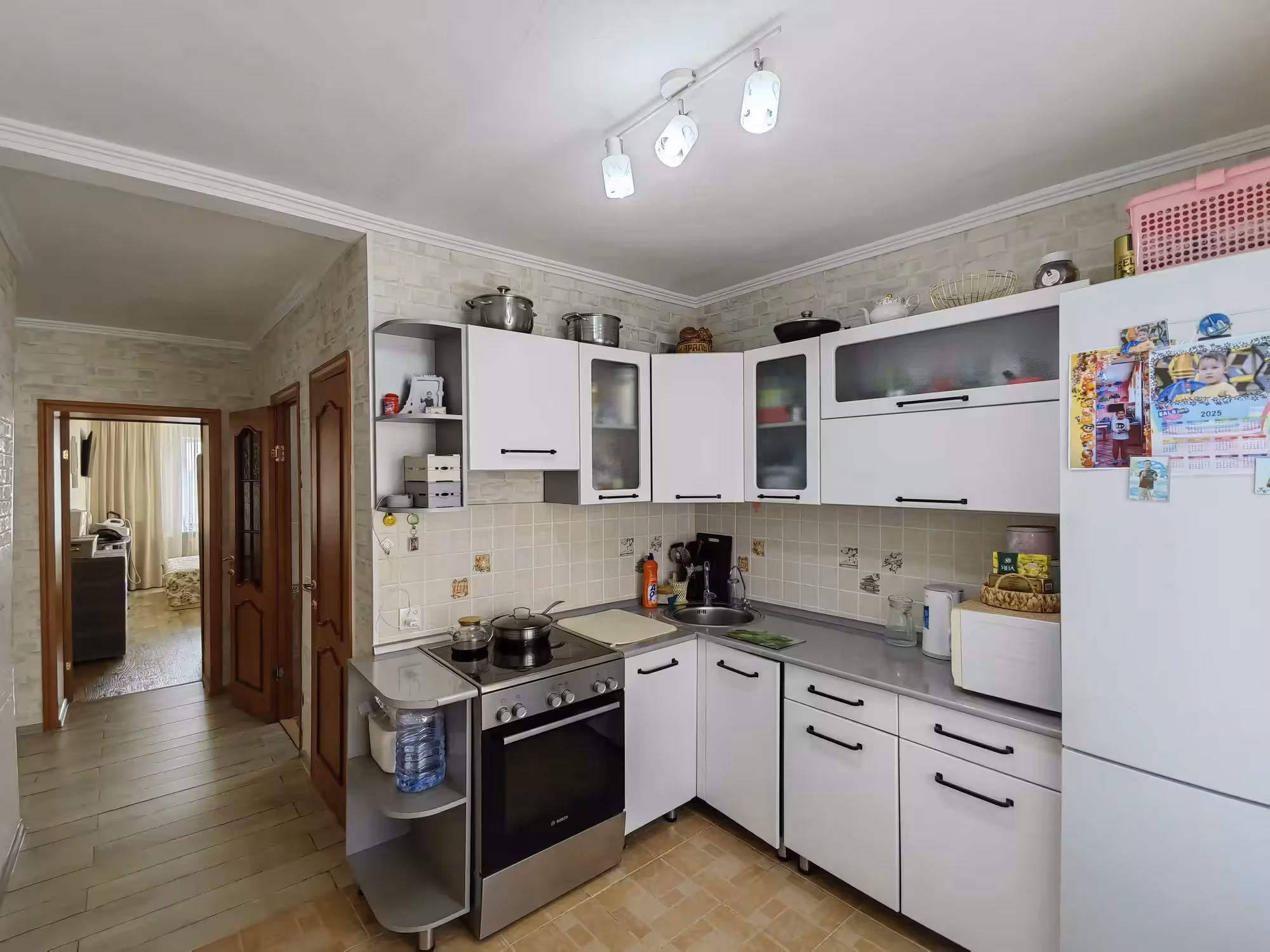 Улучшенная 2-комнатная 54м² в городе ул.Ермекова 106а, 7 этаж, 2007г.п (16 / 20)