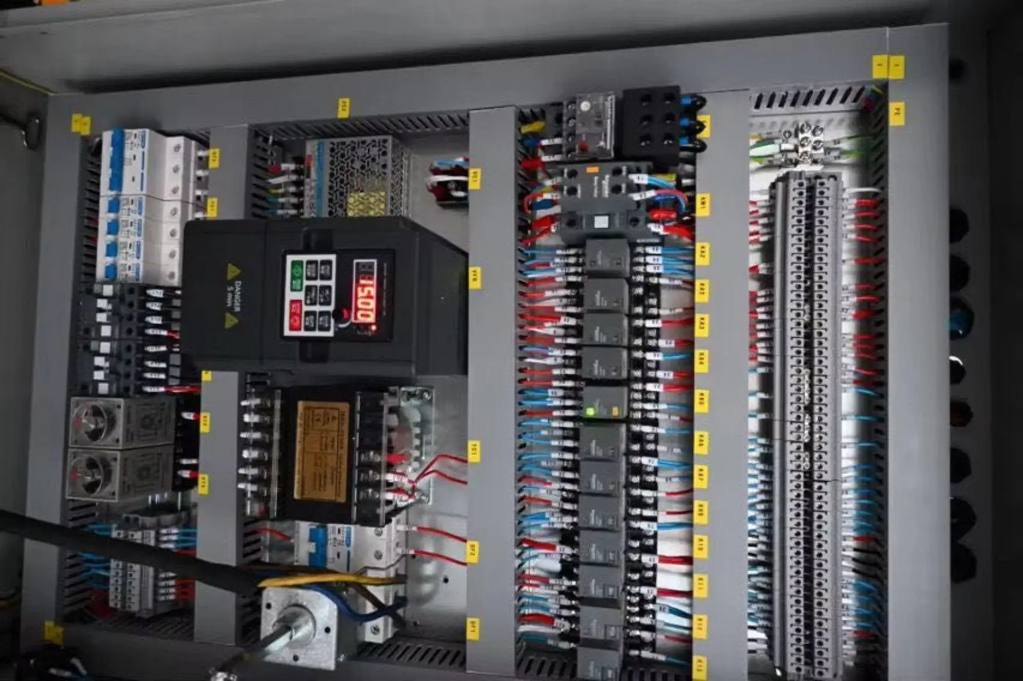 Гильотина для листового металла (6 / 7)