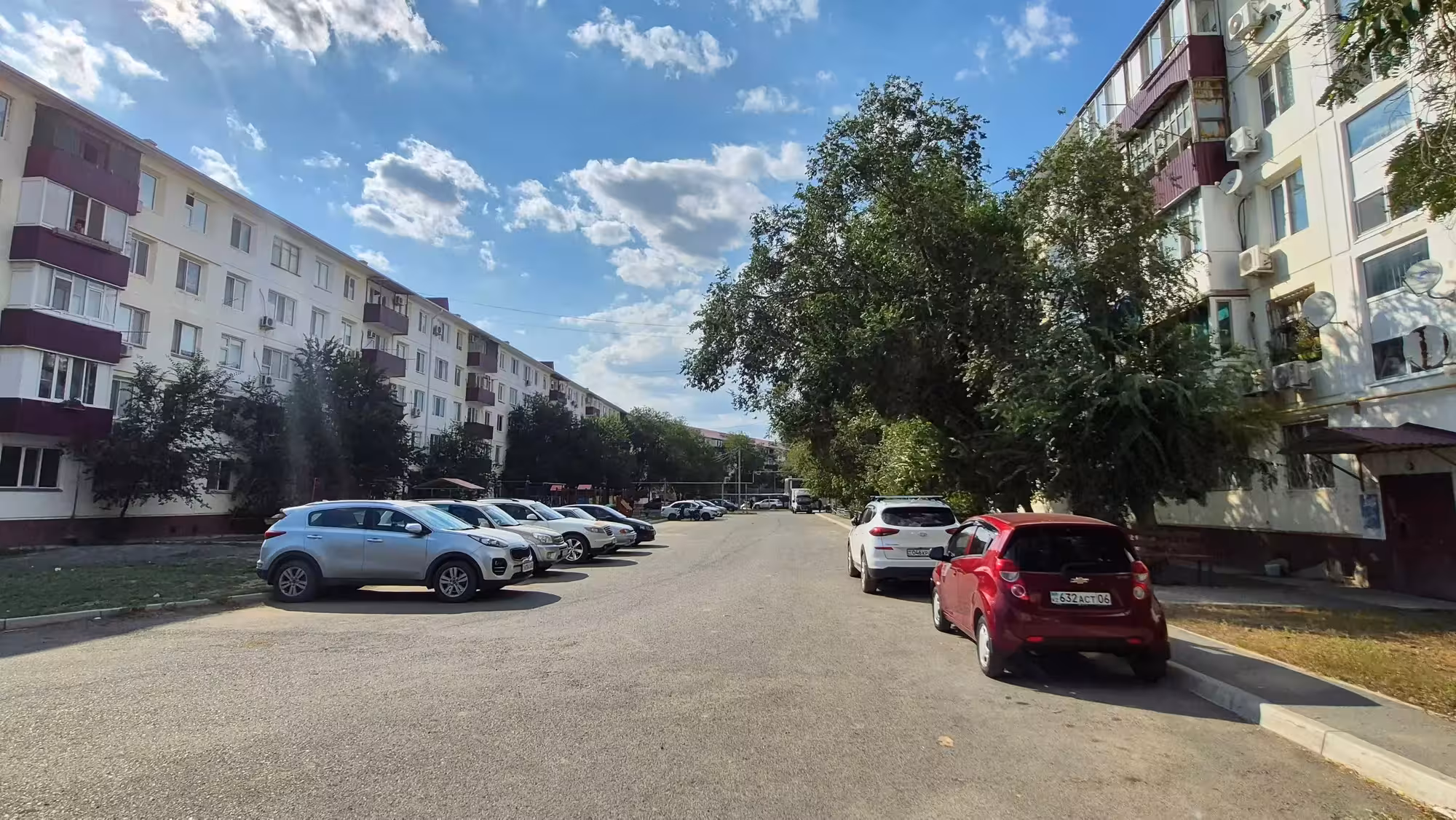 Продается 1 комнатная квартира (Авангард 3, 73) (2 / 16)