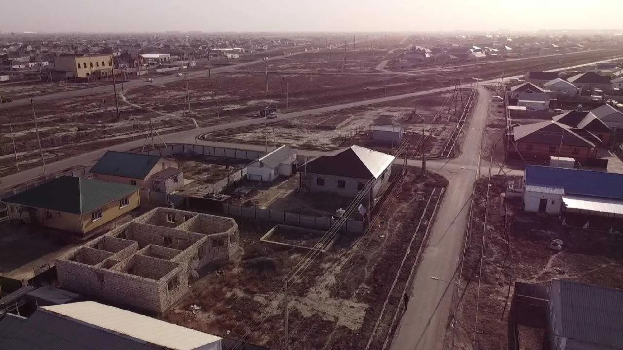 Продается недостроенный дом (мкрн Коктем) (2 / 9)