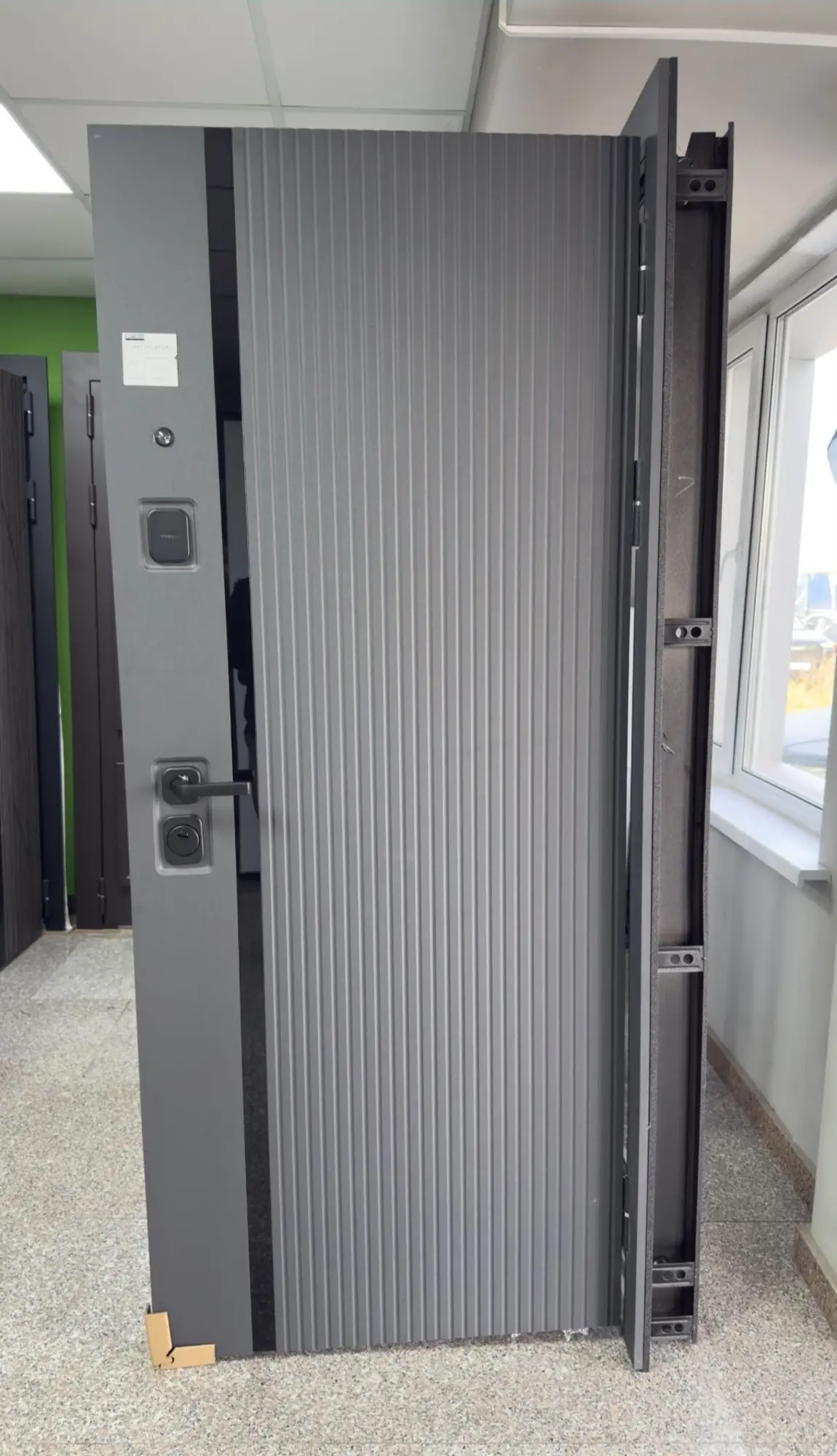 Входные двери | двустворчатые | стальные | железные || (2 / 7)