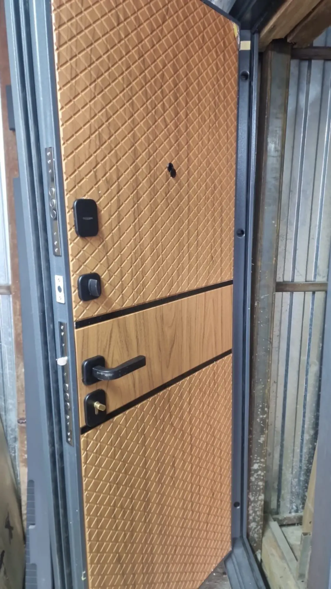 Входные двери | двустворчатые | стальные | железные || (6 / 7)