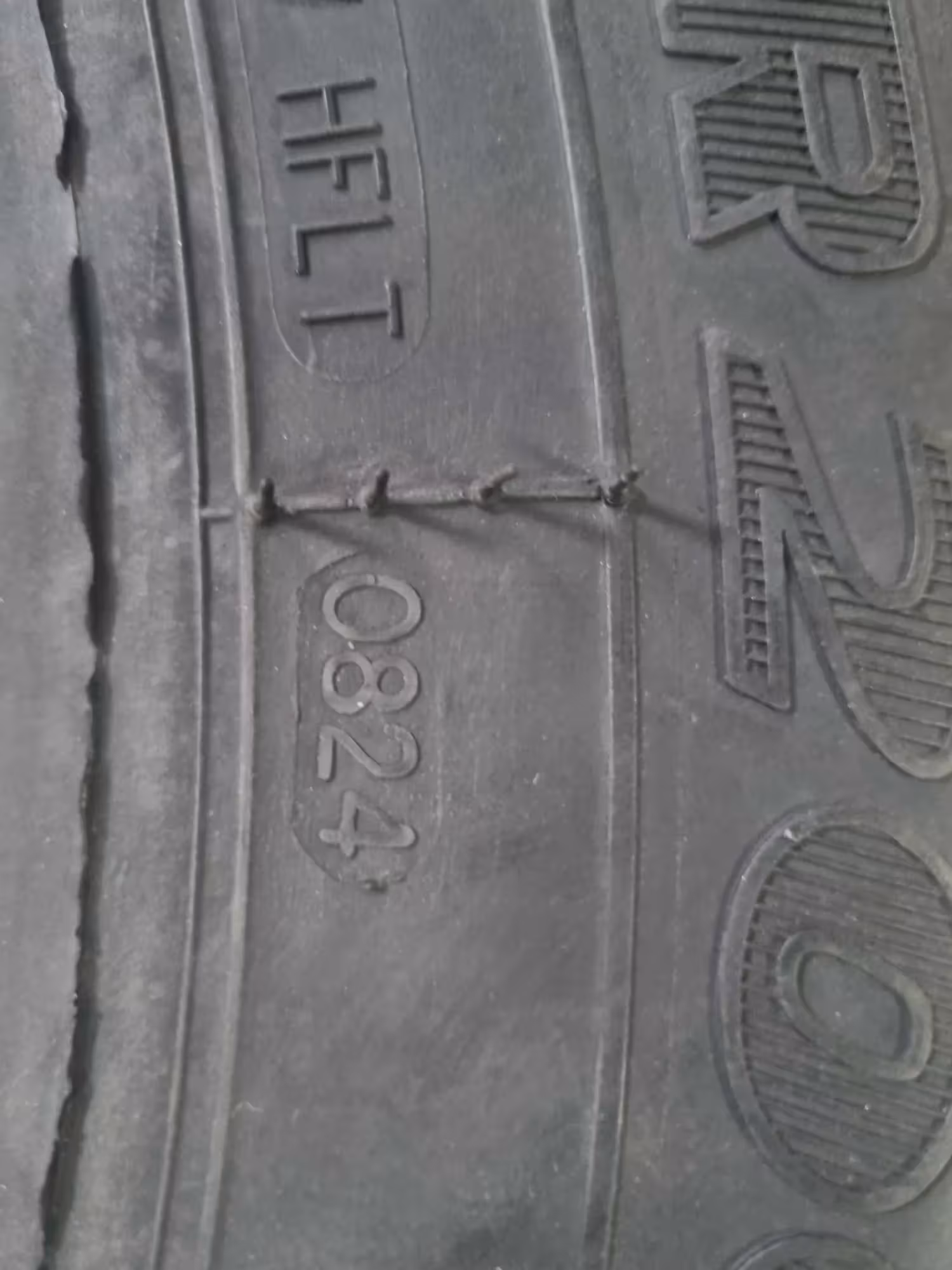 205/65R16C 107/105T  Mirage (6 / 7)