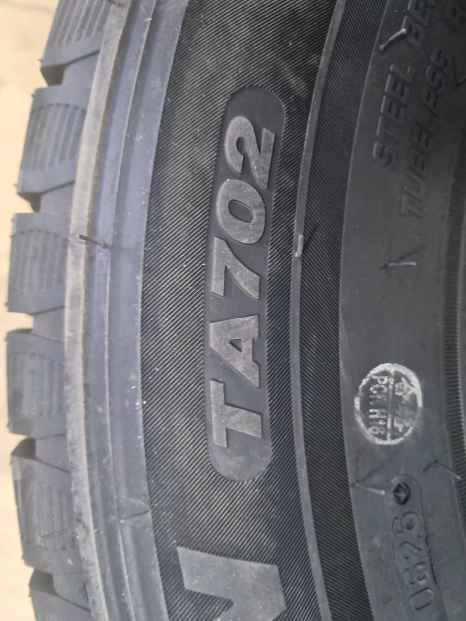 195/75 R16C TA702 Triangle 110/108 T  10PR (6 / 7)