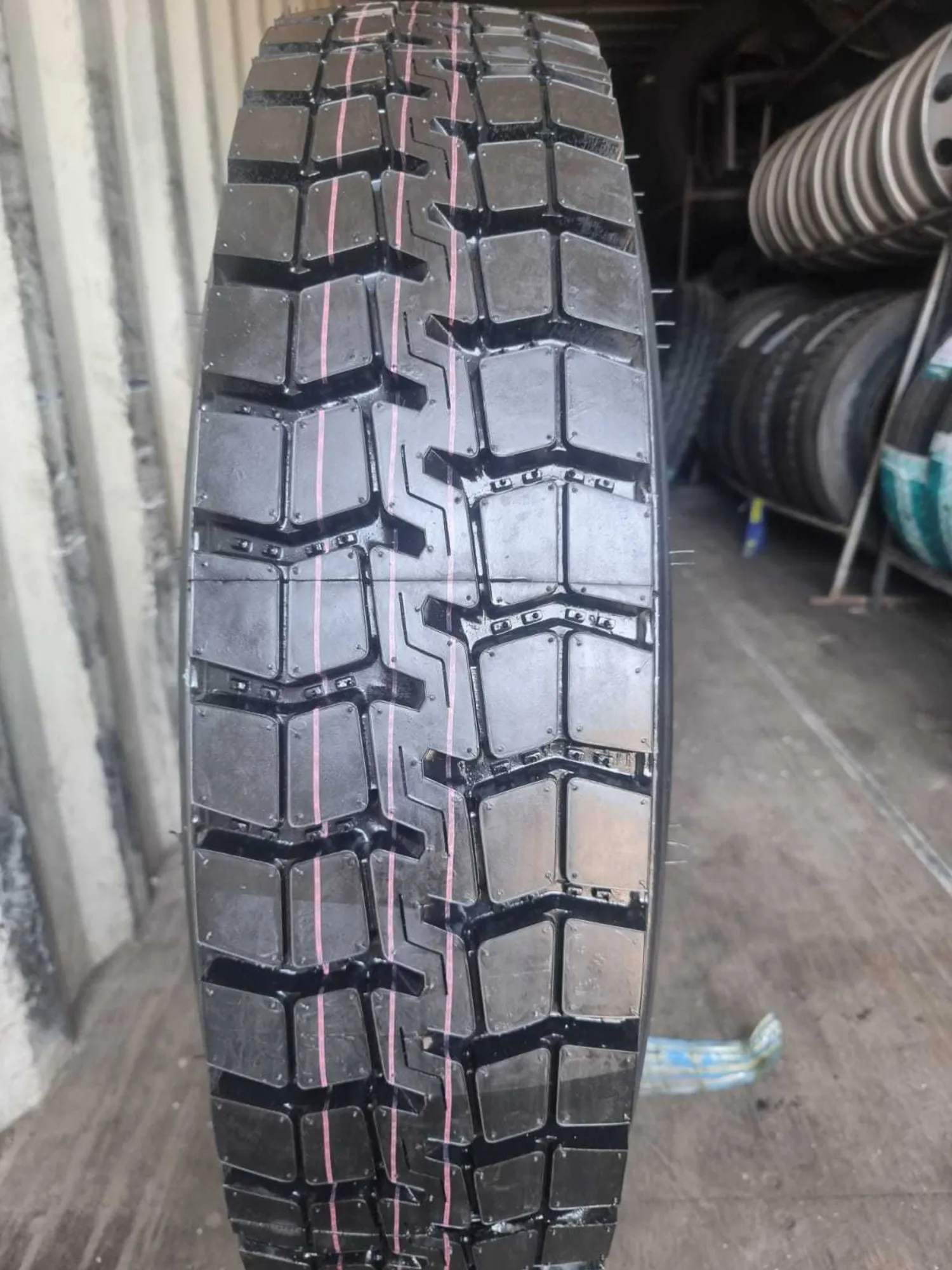 9.00R20-16PR TR690 144/142K TRIANGLE, в рассрочку (1 / 6)