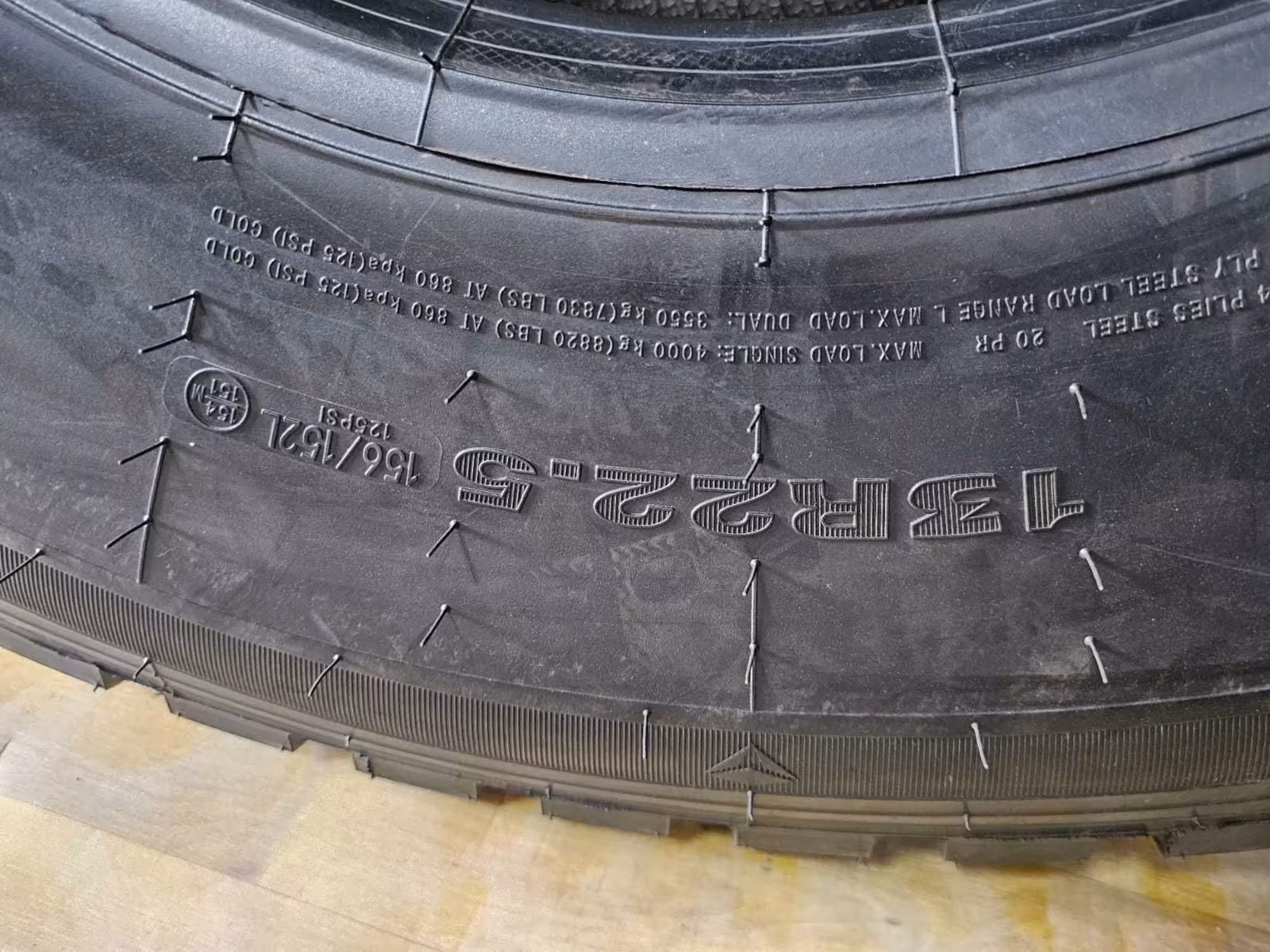 13R22,5 20PR HO301 156/152L ONYX (2 / 6)