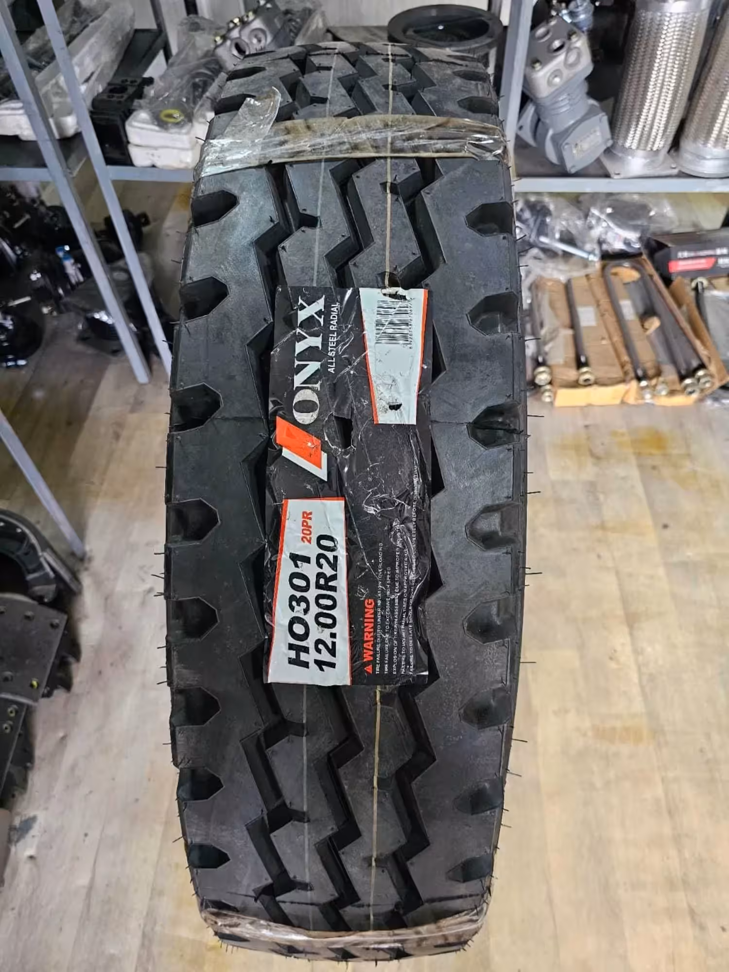12.00 R20 22PR HO301 156/153K,  ONYX, змейка (1 / 5)