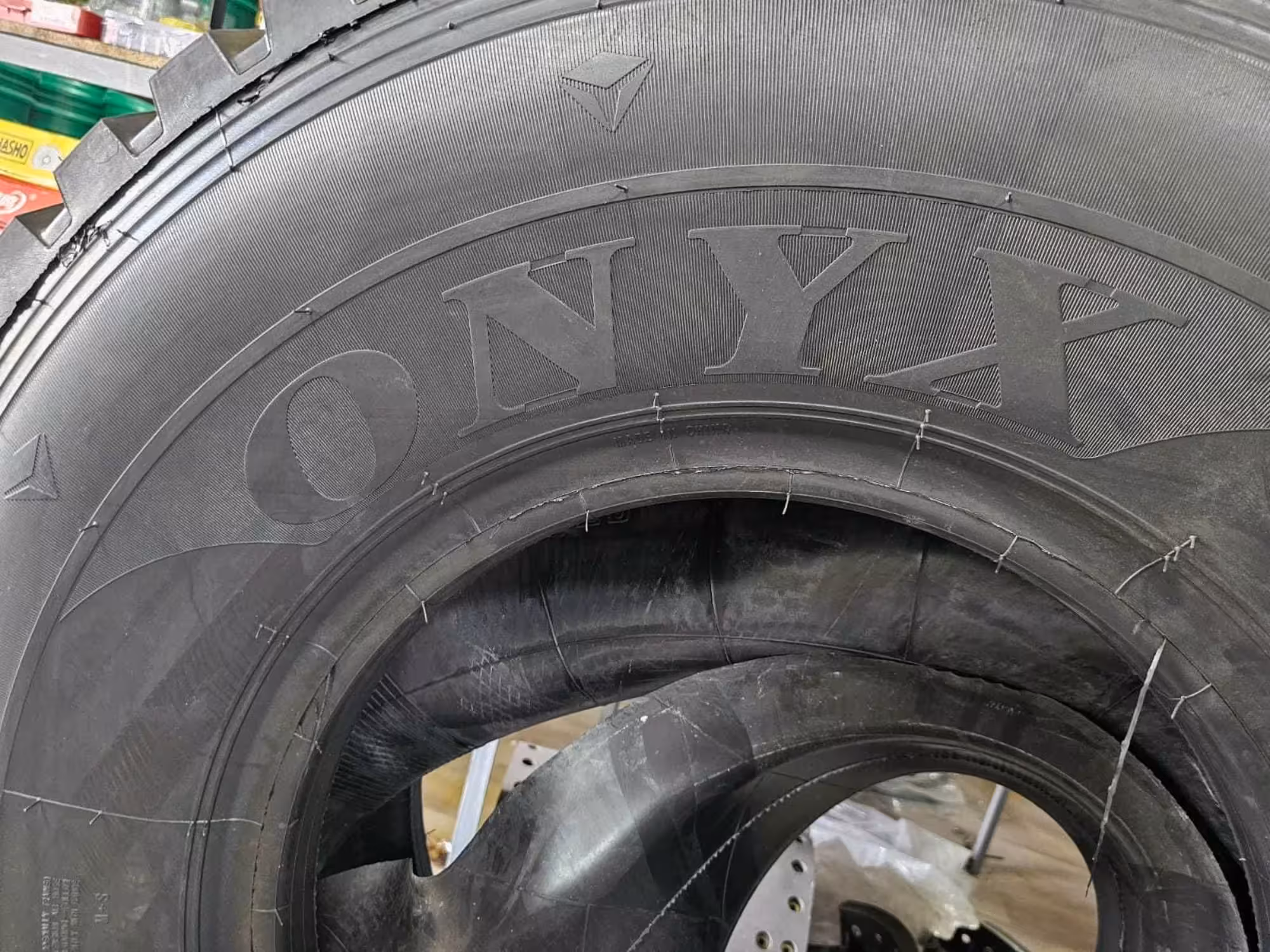 12.00 R20 22PR HO301 156/153K,  ONYX, змейка (3 / 5)
