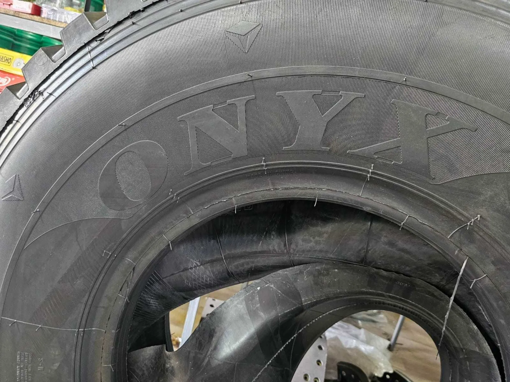 12.00 R20 22PR HO301 156/153K,  ONYX, змейка (3 / 5)