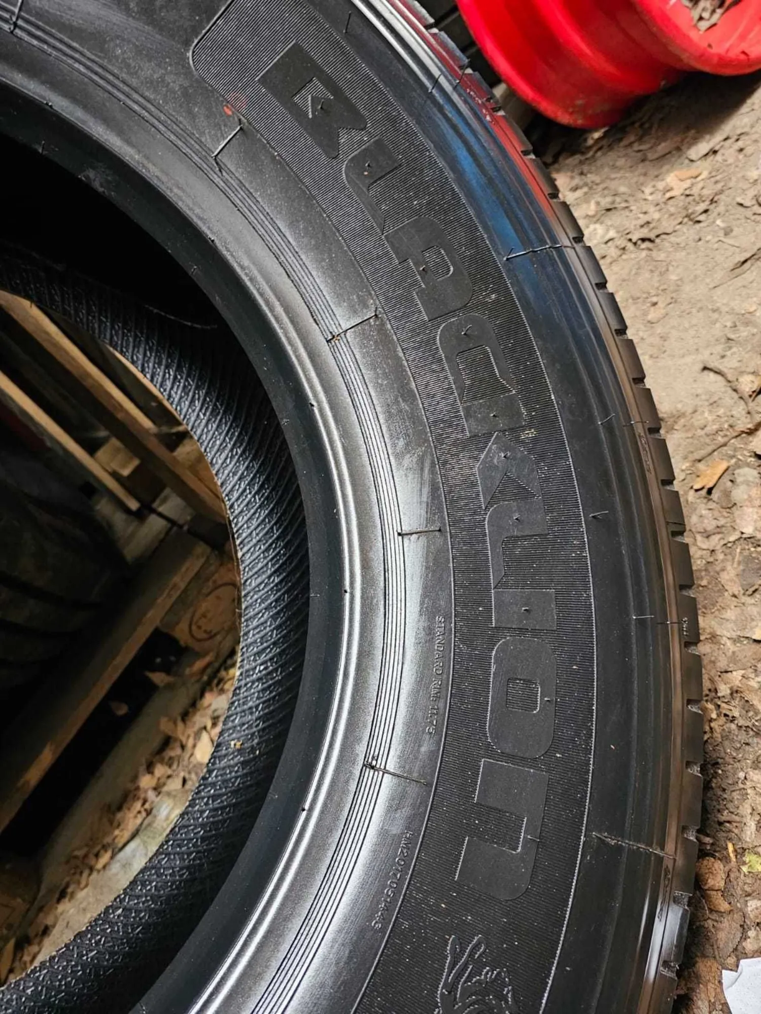 385/65R22.5-24PR  BT160  164K BLACKLION ( Черный лев), руль/прицеп (2 / 3)