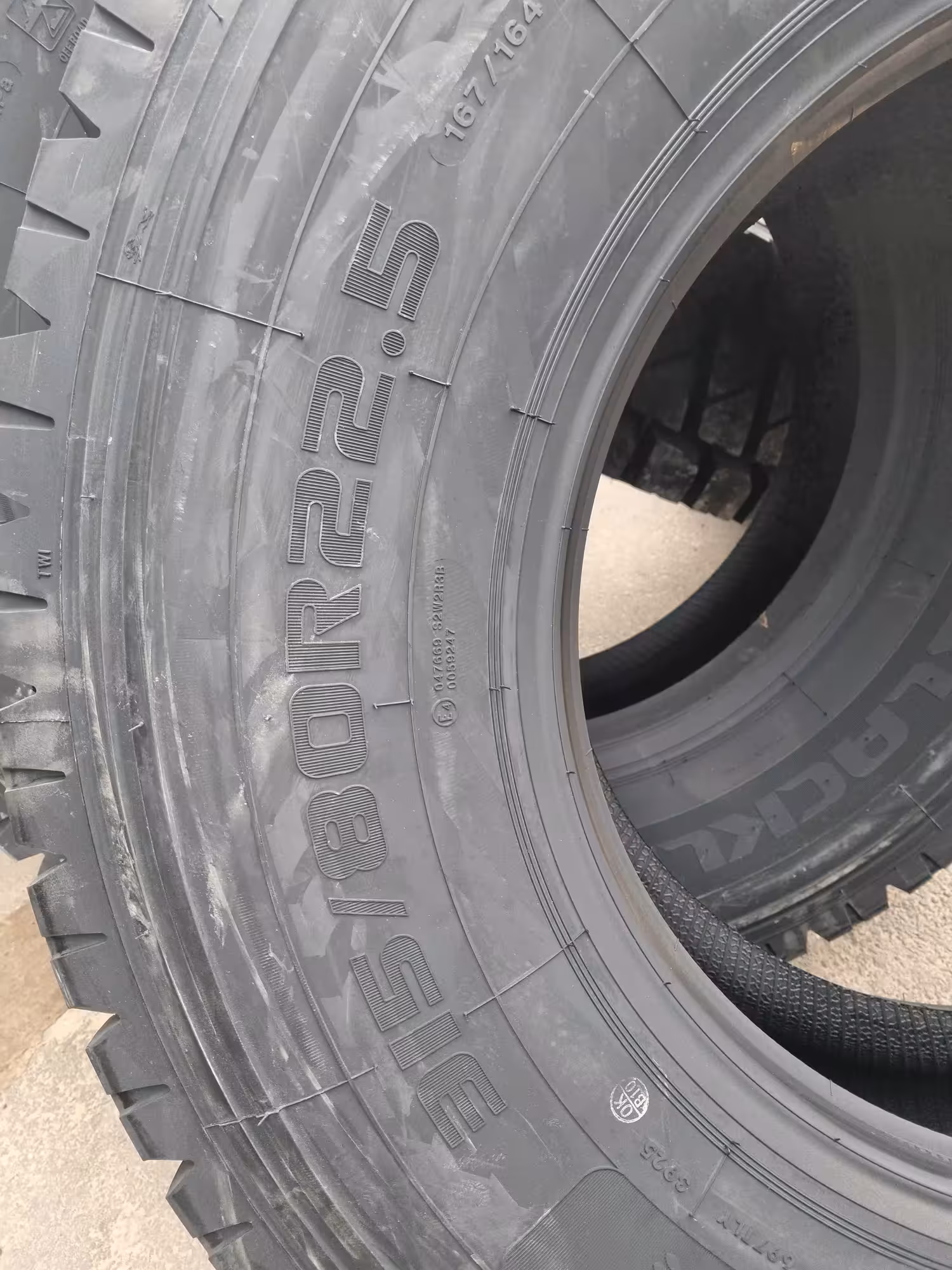 315/80 R22.5 -22 PR BLACKLION (қара арыстан, черный лев) BD210 (5 / 8)
