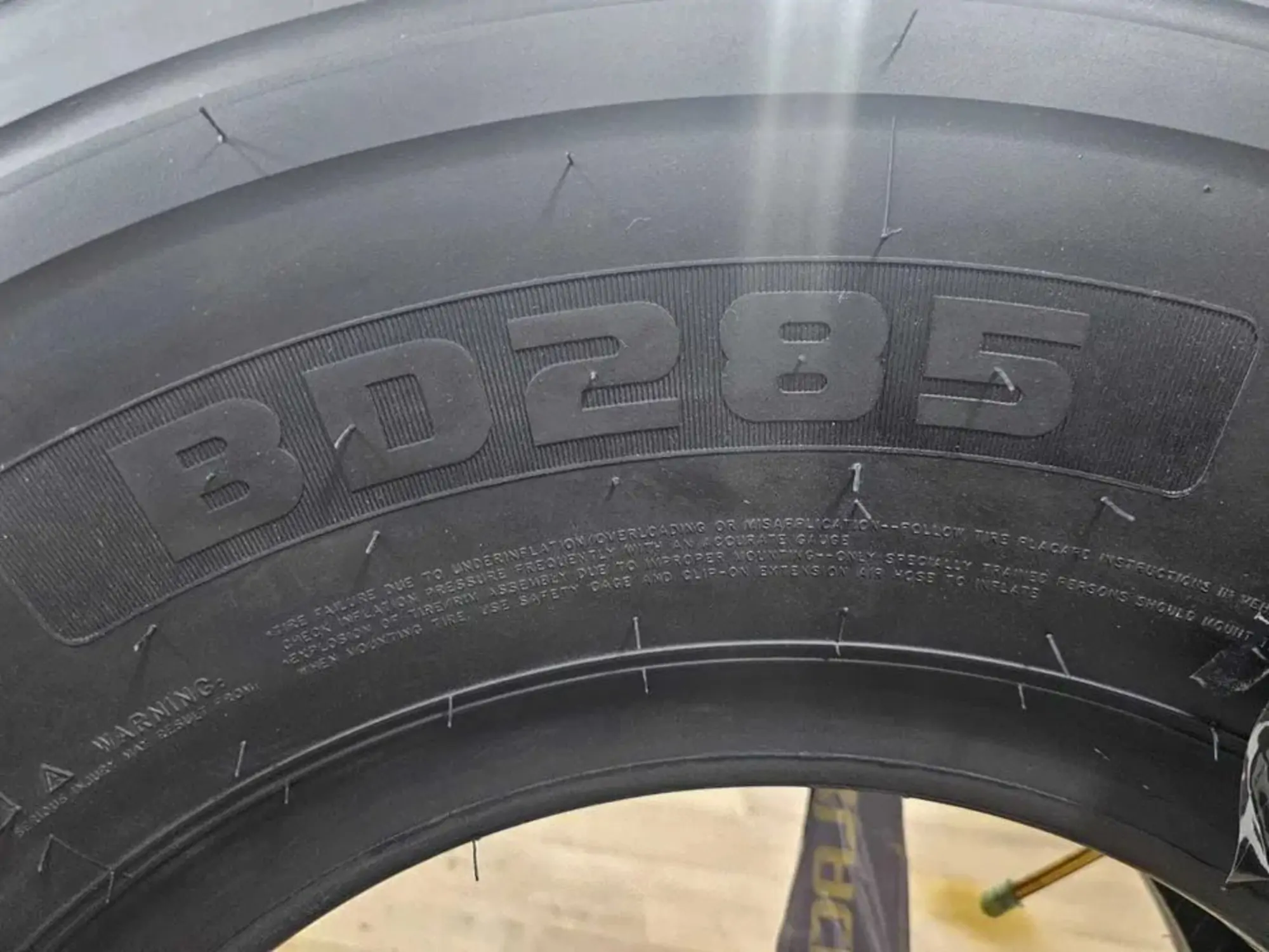 12.00 R20-22PR BD285 BLACKLION 158/155 D,  карьерные шины (2 / 5)