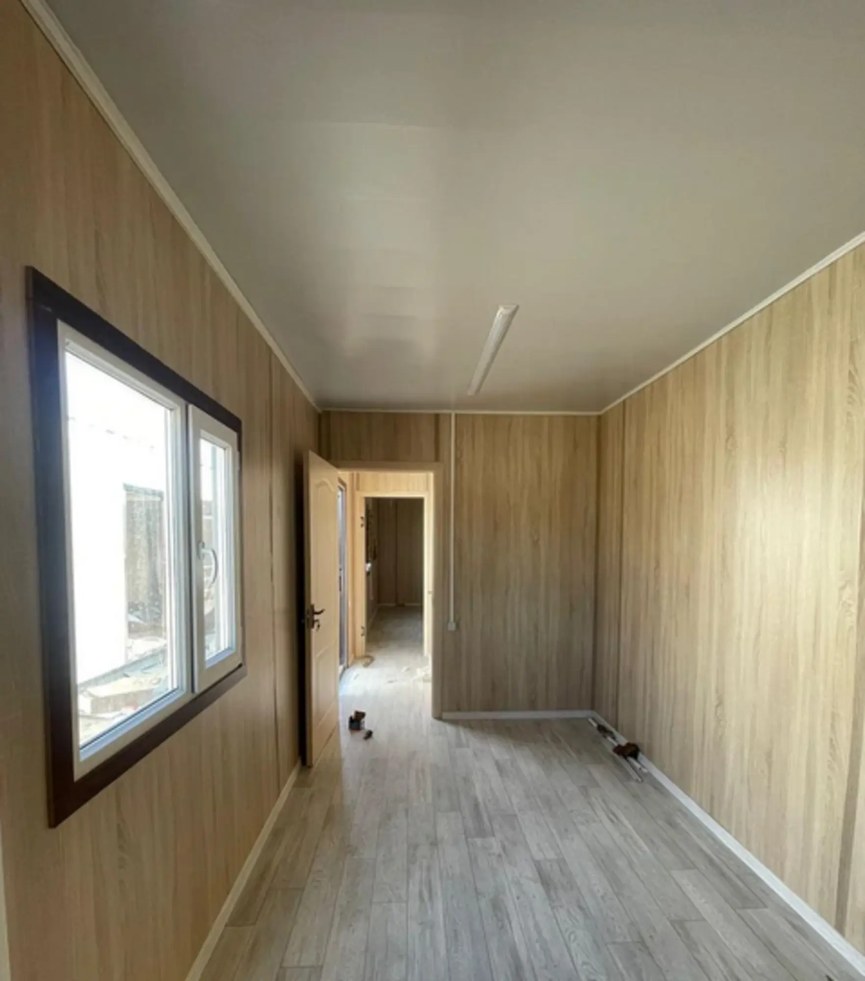 Контейнеры под офис 20-ти и 40-футовые (2 / 5)