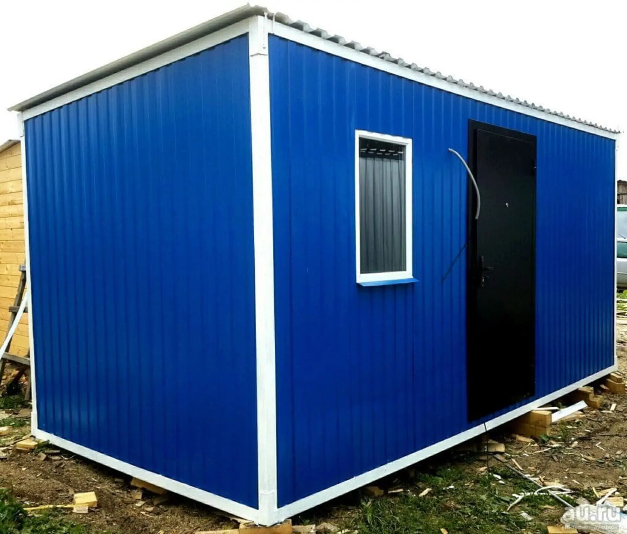 Утепленный контейнер, бытовка, жилой вагон (1 / 3)