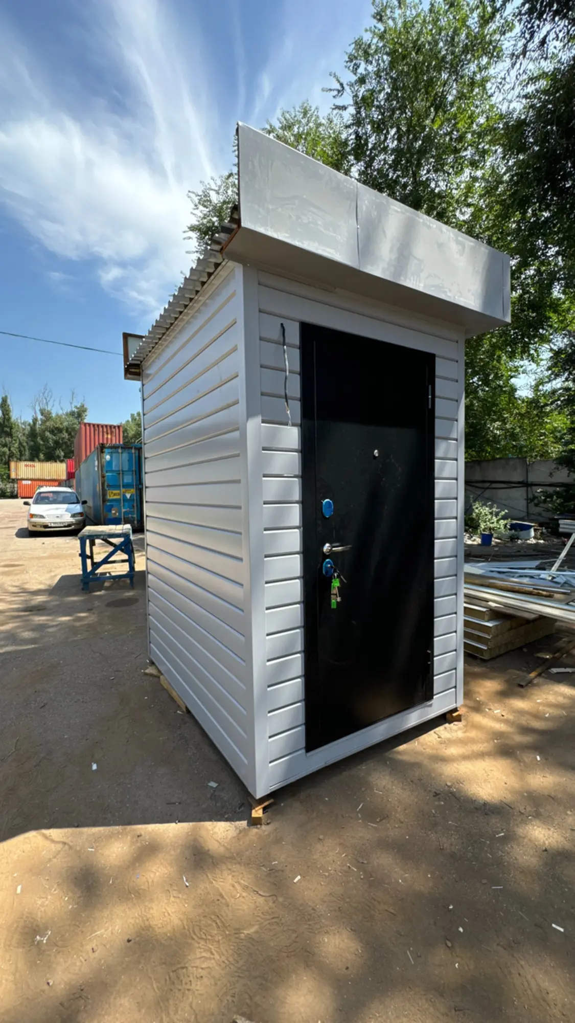 Пост охраны из металлоконструкции (1 / 9)