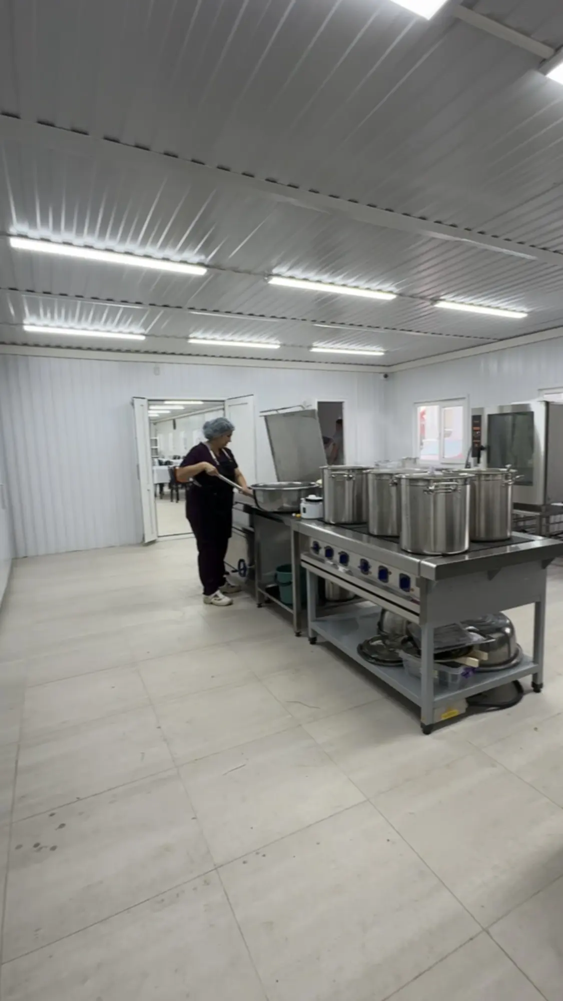 Санузел с двумя кабинками (2 / 9)