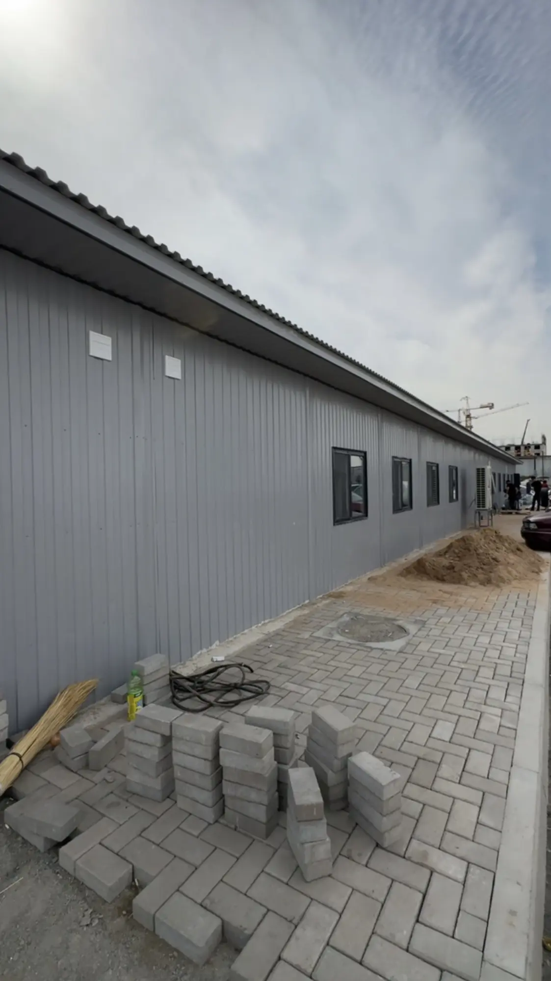 Санузел с двумя кабинками (6 / 9)