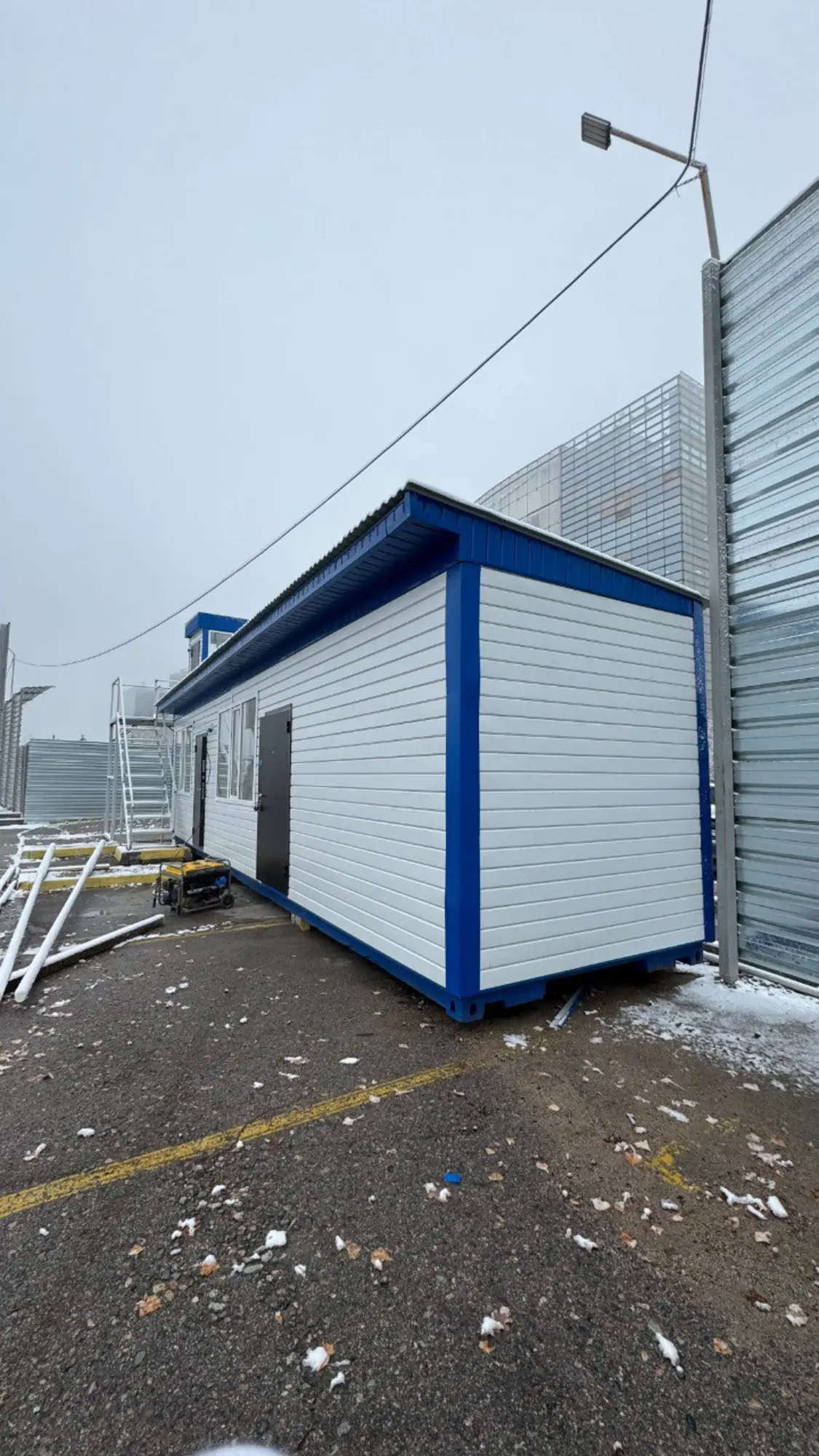 КПП, офис и медпункт на базе 40-футового контейнера (4 / 9)